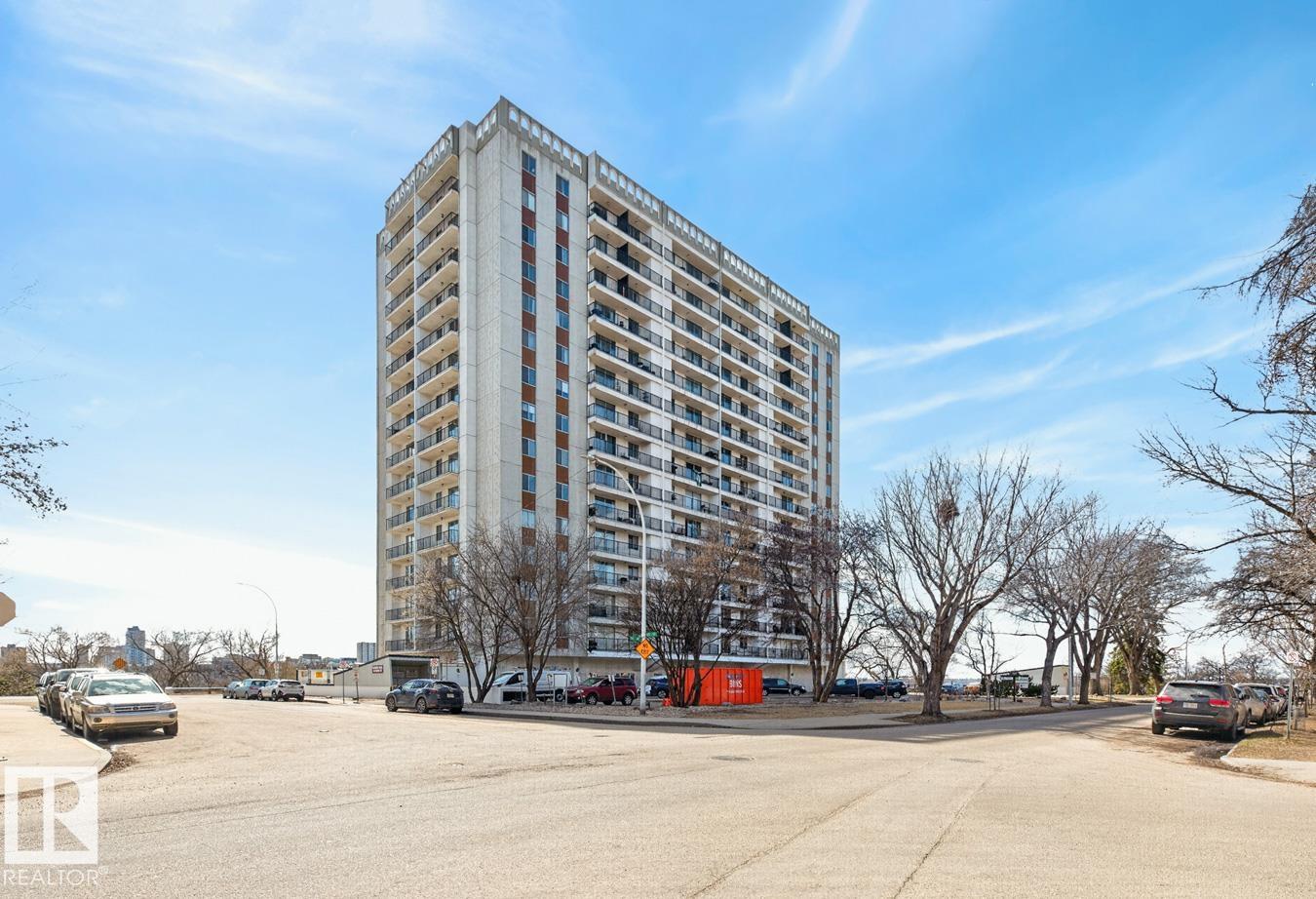 https://zimg.paragon.ice.com/ParagonImages/Property/PM/RAE/225398082/41/0/0/6fb46d97c54ad8f2a3027e14330b24fc/1/931dc29a28b444a3715d92c8217b83ea/225398082-412fbef3-a376-4e1e-9f96-9b38453d4540.JPG