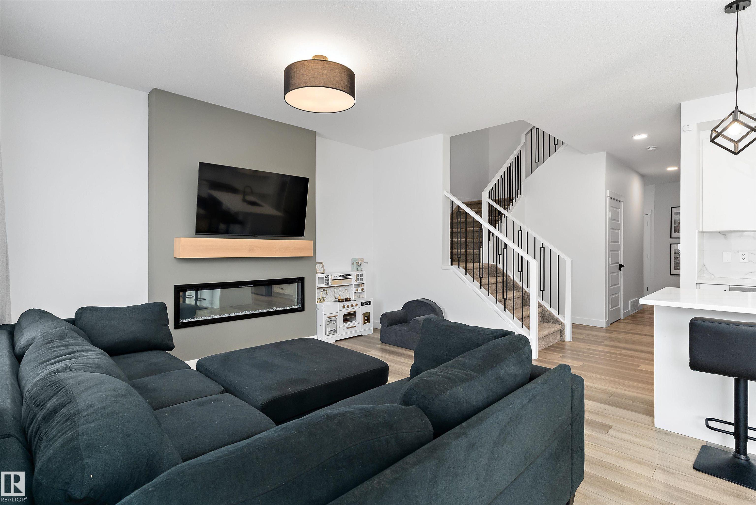 Photo 6 at 13 Resplendent Way, Riverside, St. Albert
