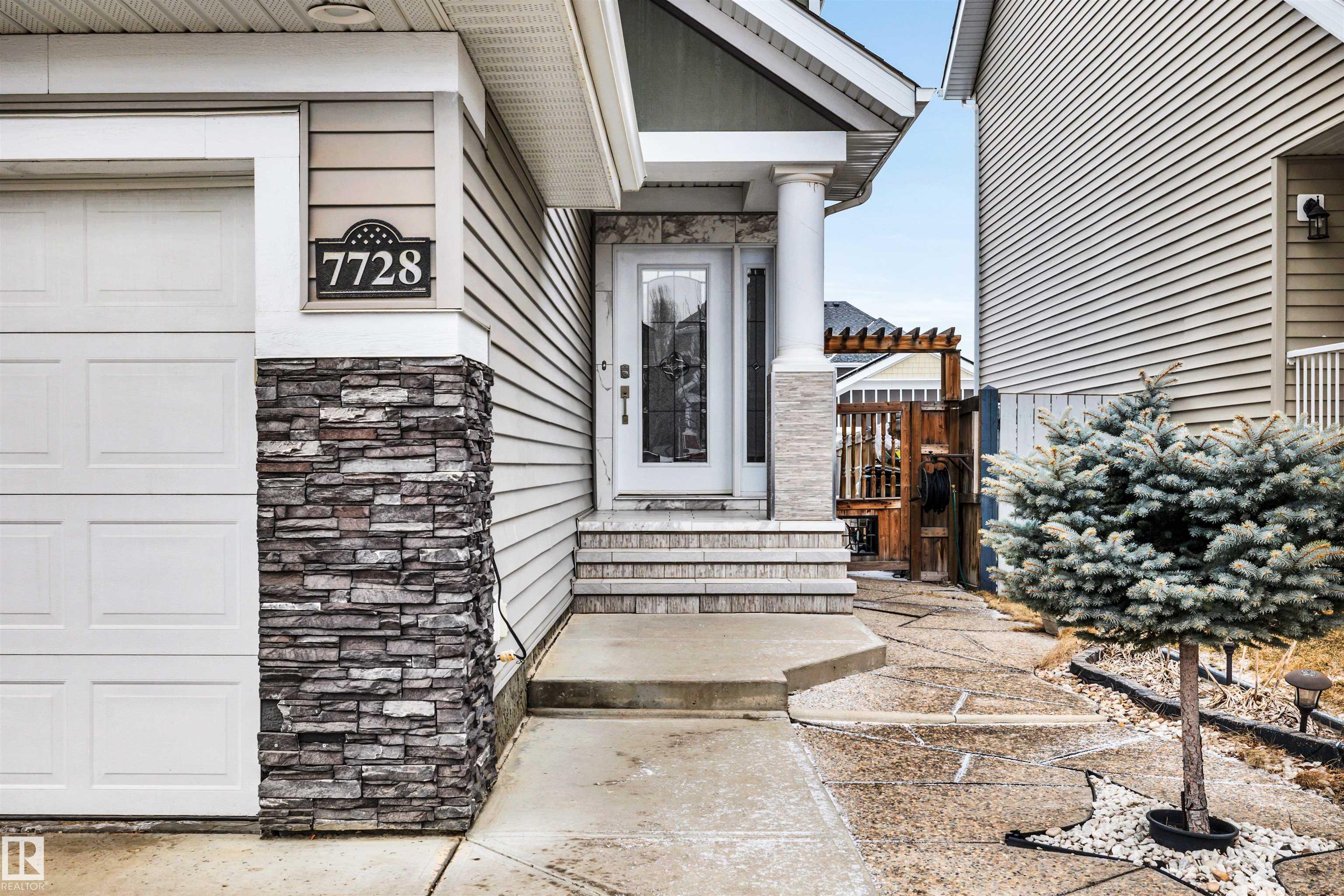 7728 18 Avenue SW, Summerside, Edmonton