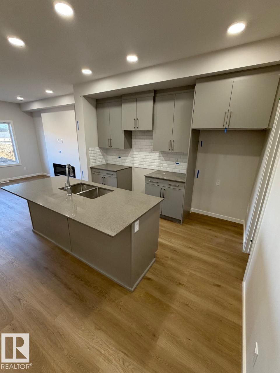 Picture for 305 EDGEMONT DR NW