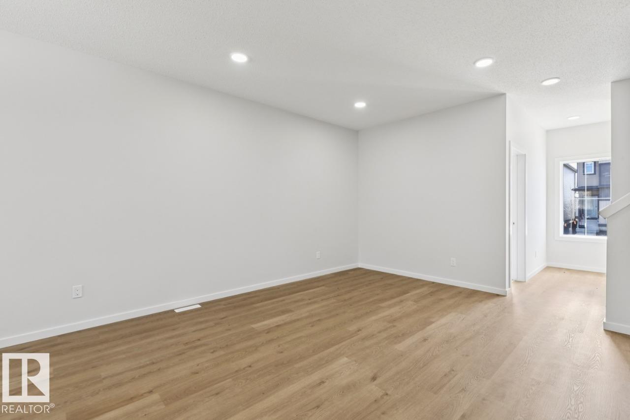 https://zimg.paragon.ice.com/ParagonImages/Property/PM/RAE/225398117/8/0/0/55972a4e147a4764d57e21f9c043f2fd/1/64b9f067086f187a9e7df3545d909d9b/225398117-765b0f22-6927-4570-8642-005af7c29e20.JPG