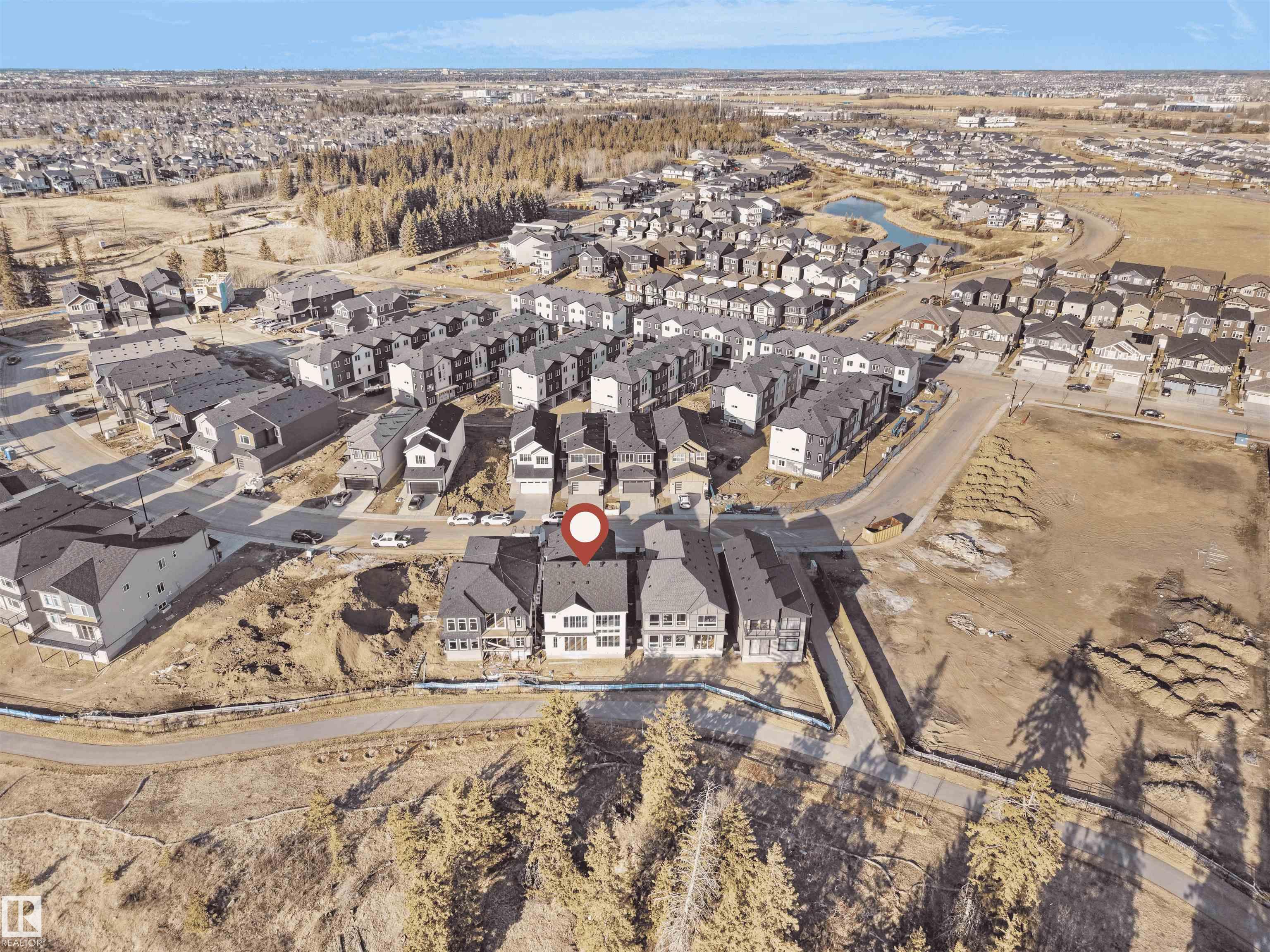 https://zimg.paragon.ice.com/ParagonImages/Property/PM/RAE/225398119/49/0/0/36c8b3a5f6facdfa4550762b34bc2cd1/1/ce1e28f4ccccfc26656c4dd7ffff5eb7/225398119-ca706570-1d7f-4e3f-889f-0a8fa476e603.JPG