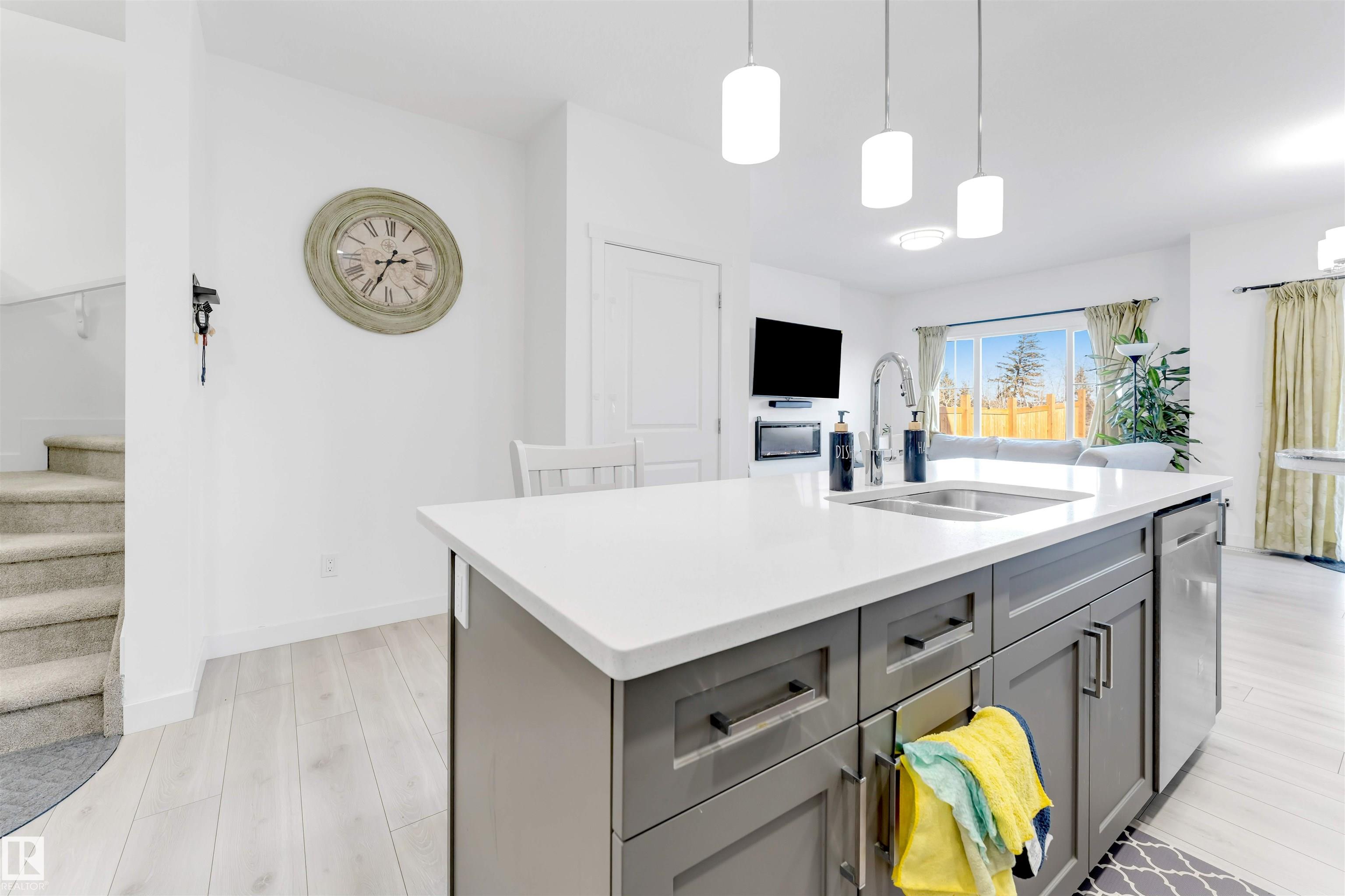 Photo 15 at 407 Conroy Crescent SW, Cavanagh, Edmonton