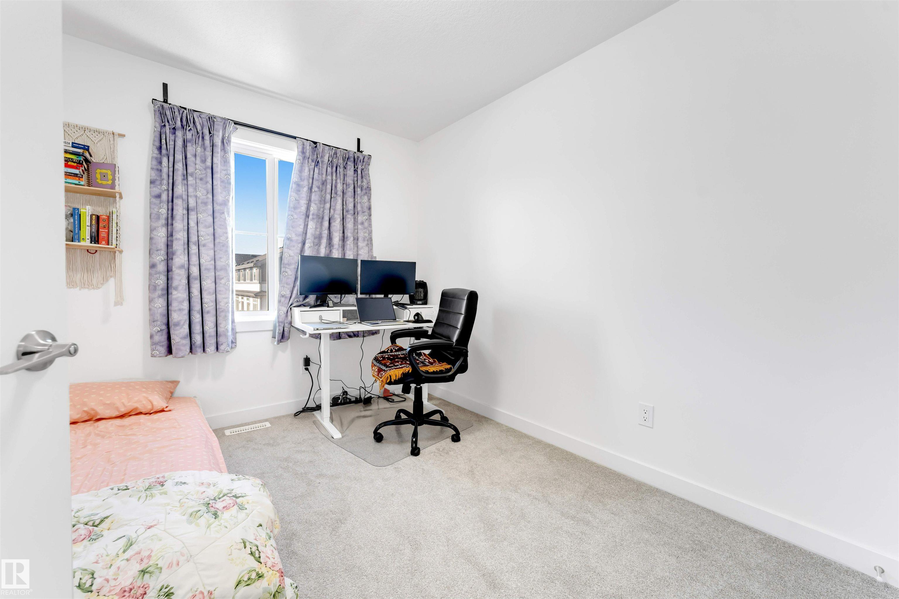 Photo 32 at 407 Conroy Crescent SW, Cavanagh, Edmonton