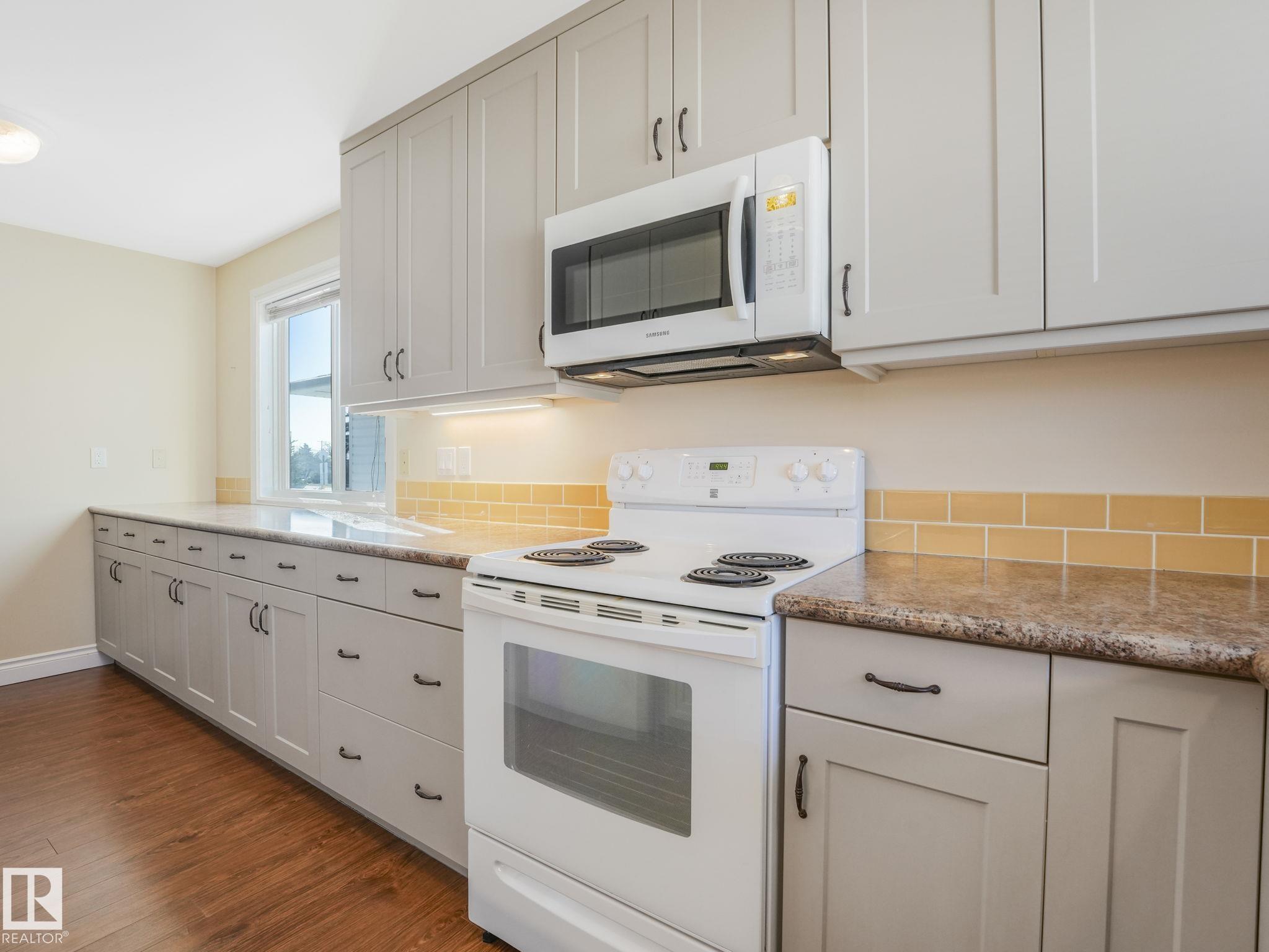 Photo 12 at 13420 60 Street NW, Belvedere, Edmonton