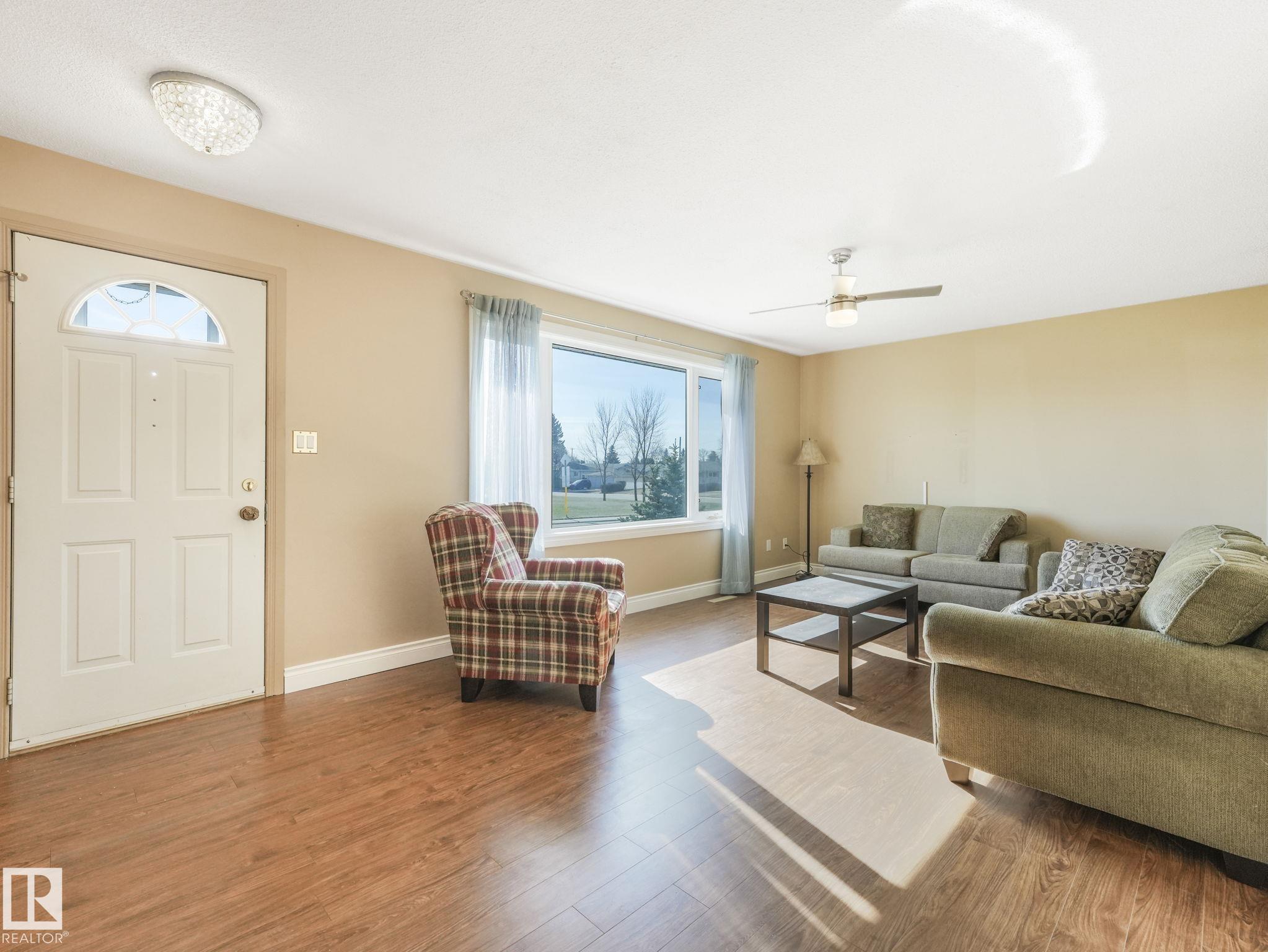 Photo 3 at 13420 60 Street NW, Belvedere, Edmonton