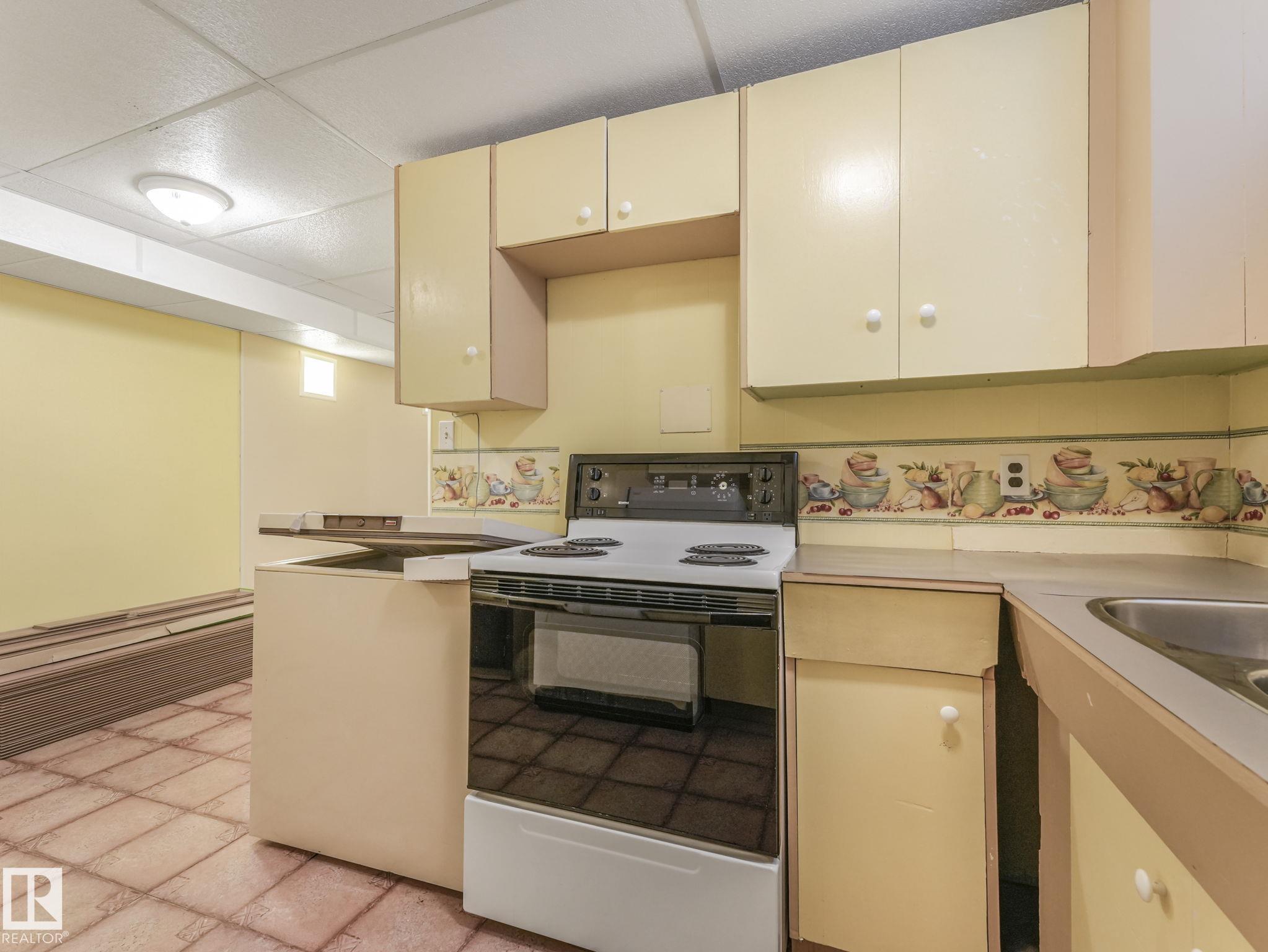 Photo 38 at 13420 60 Street NW, Belvedere, Edmonton