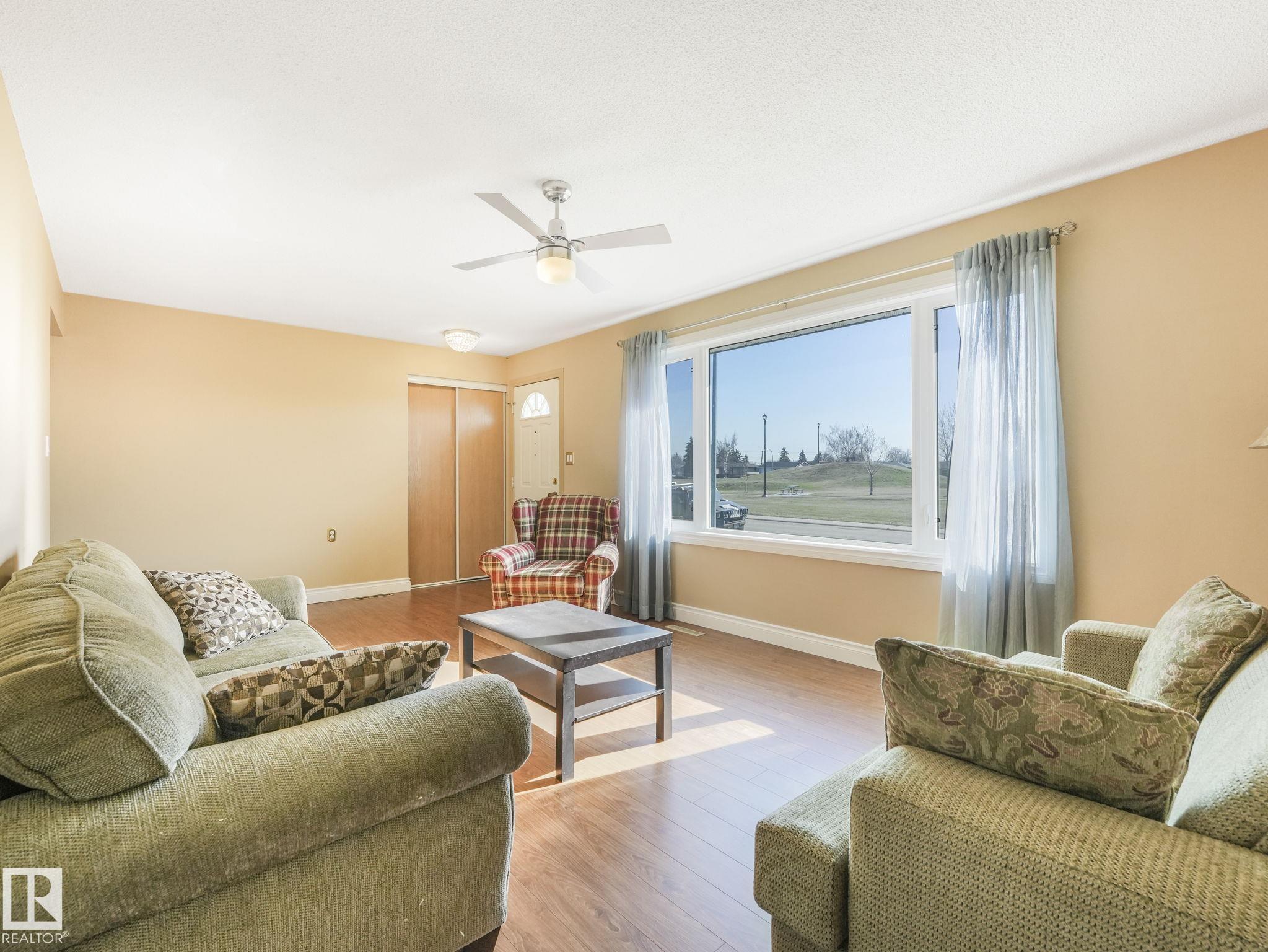 Photo 6 at 13420 60 Street NW, Belvedere, Edmonton