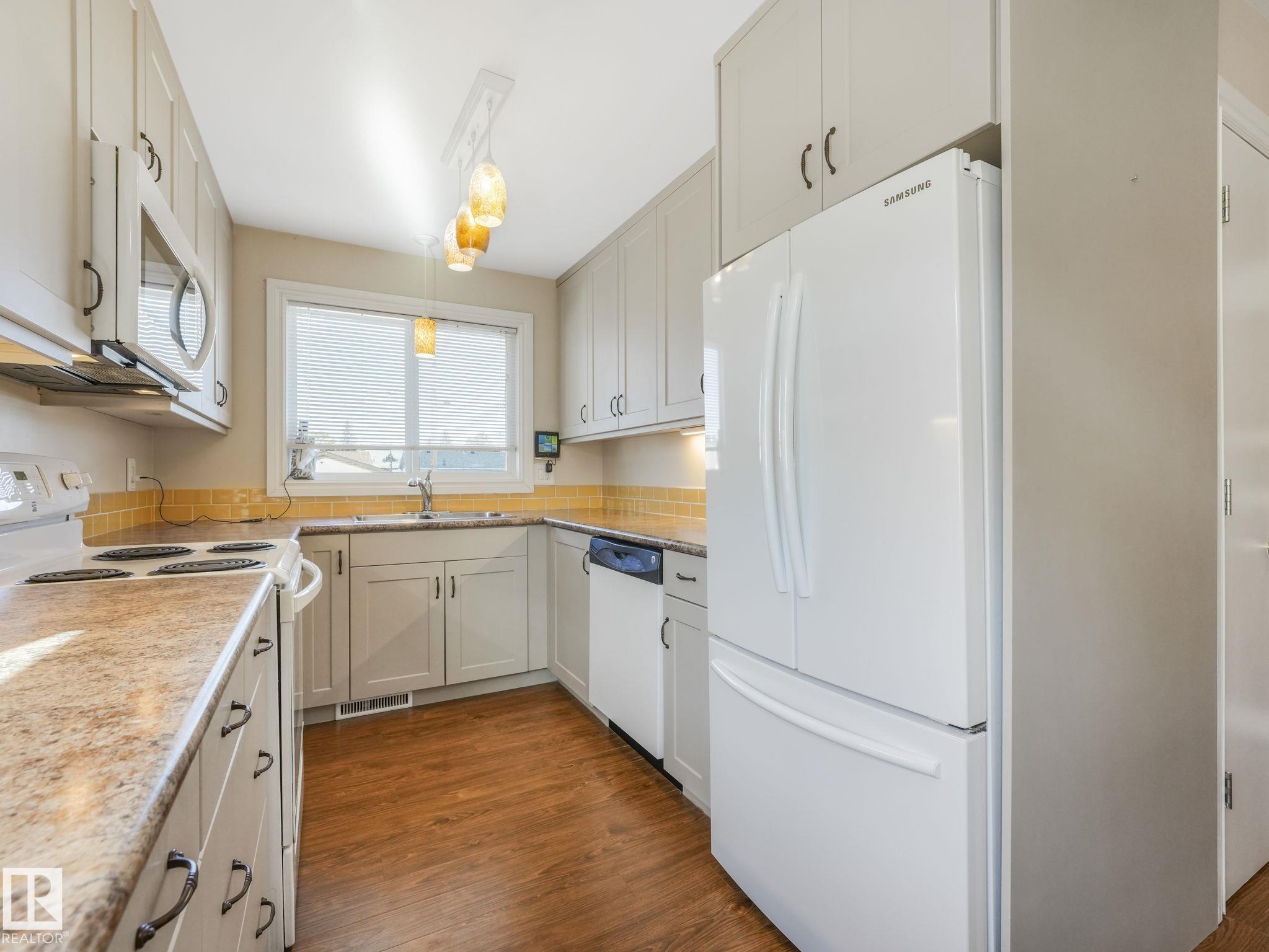 Photo 10 at 13420 60 Street NW, Belvedere, Edmonton