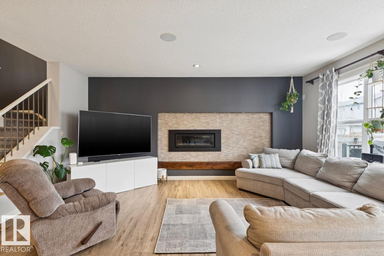 https://zimg.paragon.ice.com/ParagonImages/Property/PM/RAE/225398126/13/0/0/8944829a96afbc0ce306853c211749f6/1/25decf31e66ad13addefa98b330a618f/225398126-8accd68a-91b9-4b25-ba29-e3fe6a1baf7f.JPG