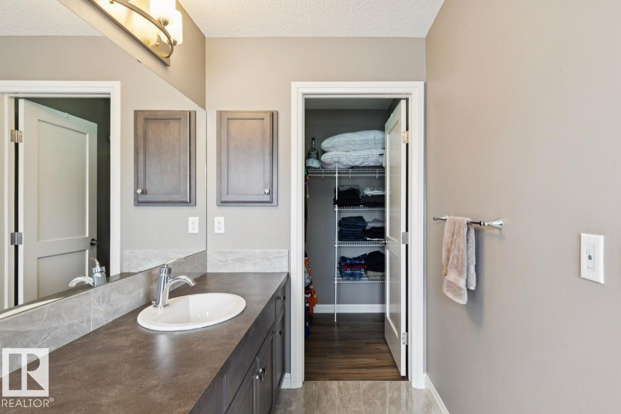 https://zimg.paragon.ice.com/ParagonImages/Property/PM/RAE/225398126/37/0/0/a02019ddec1284b296a9505916d3abe7/1/25decf31e66ad13addefa98b330a618f/225398126-09231cd5-7c5e-4452-82b6-e95a1b623396.JPG