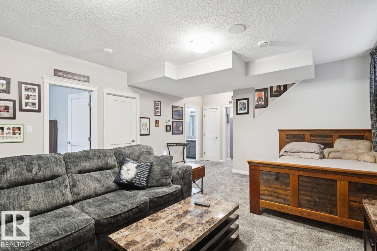 https://zimg.paragon.ice.com/ParagonImages/Property/PM/RAE/225398126/42/0/0/1e6a8a662ecde73db3e1c3d6329a38a2/1/25decf31e66ad13addefa98b330a618f/225398126-8532eb7e-175c-44ab-813b-4a9581749037.JPG