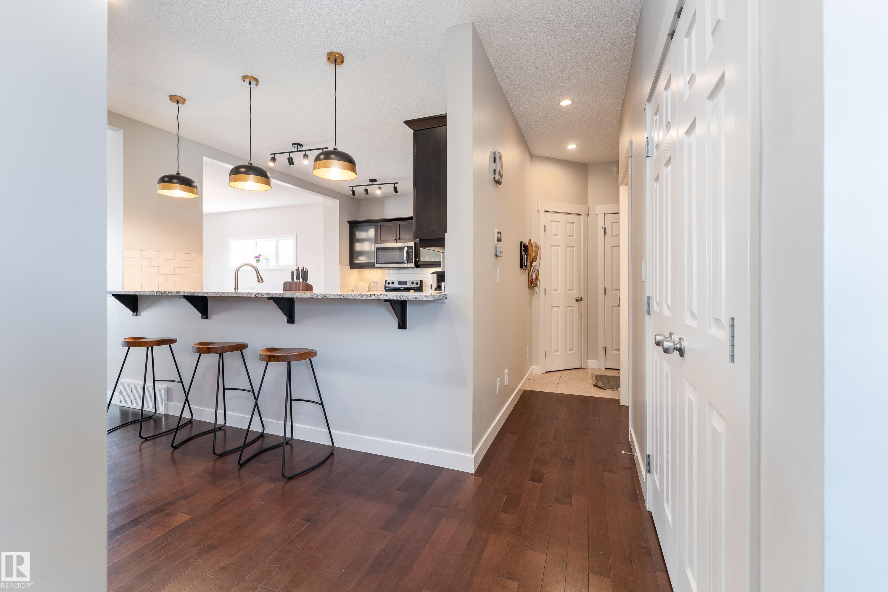 Picture for 22064 95 AV NW