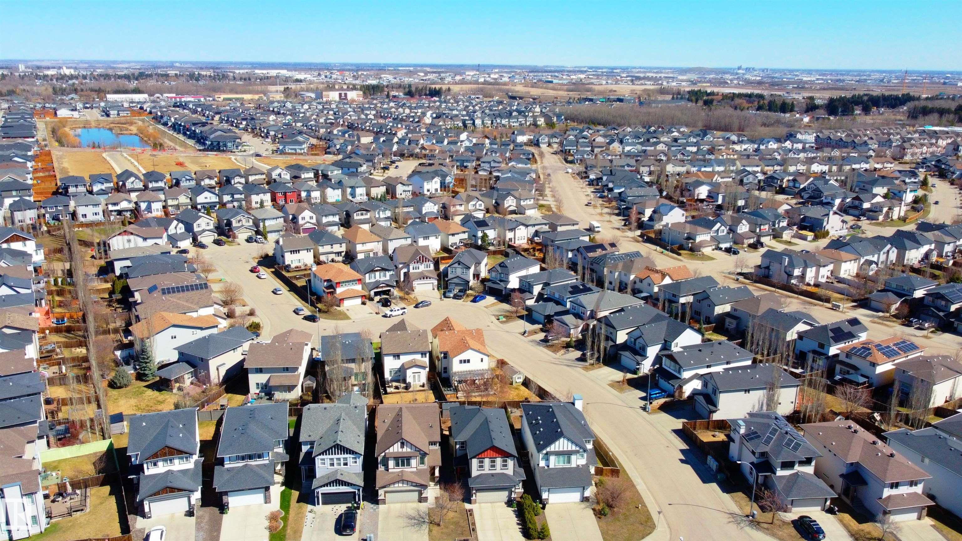 https://zimg.paragon.ice.com/ParagonImages/Property/PM/RAE/225398131/43/0/0/08c8cd9556bcac14181e469950eeb85c/1/bd114ca7bfeb9a7ec874ffaa5b2632b2/225398131-348299a9-65b9-4d3e-9560-5a27a6a46b87.JPG