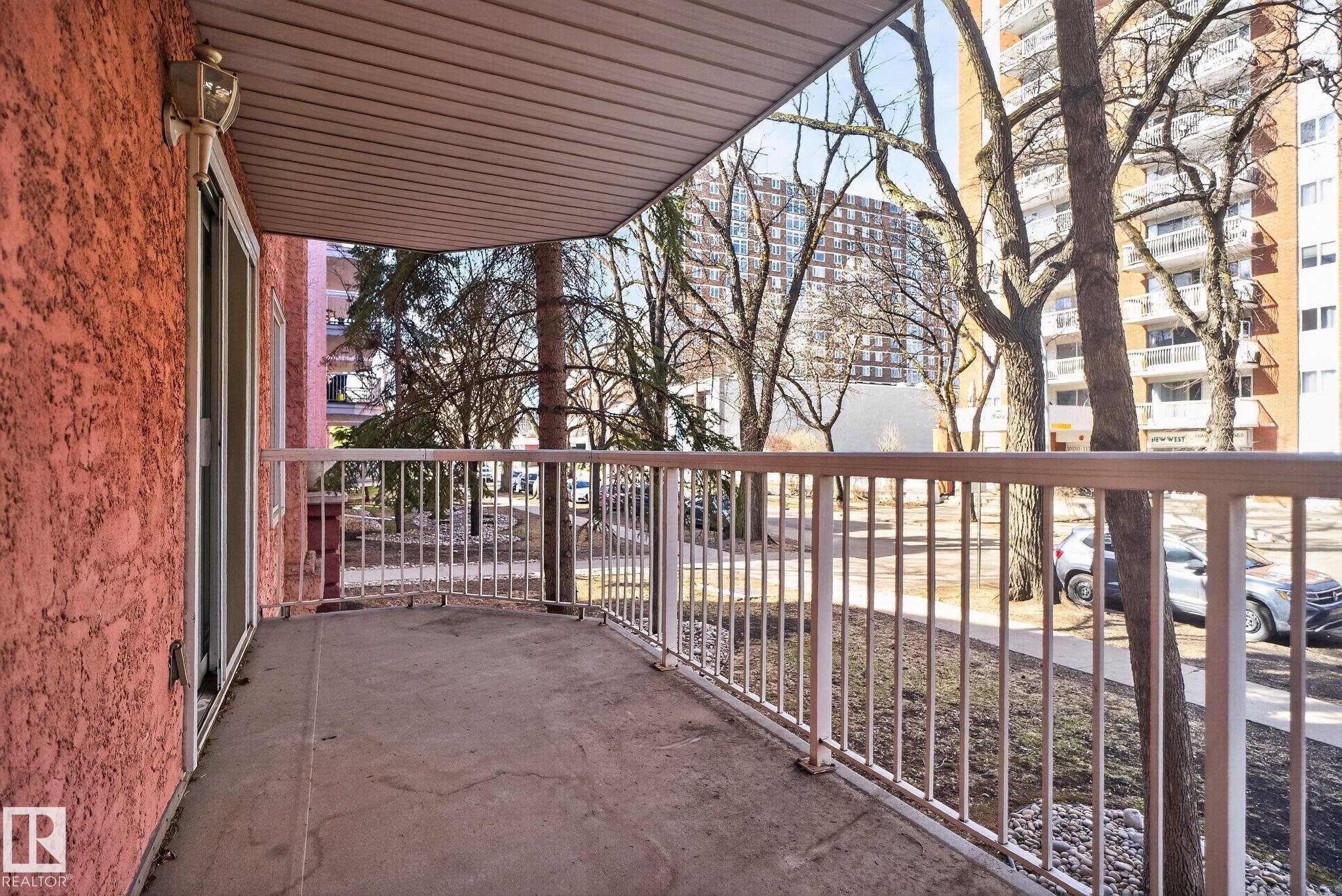 Photo 18 at 113 - 10153 117 Street NW, Wîhkwêntôwin, Edmonton