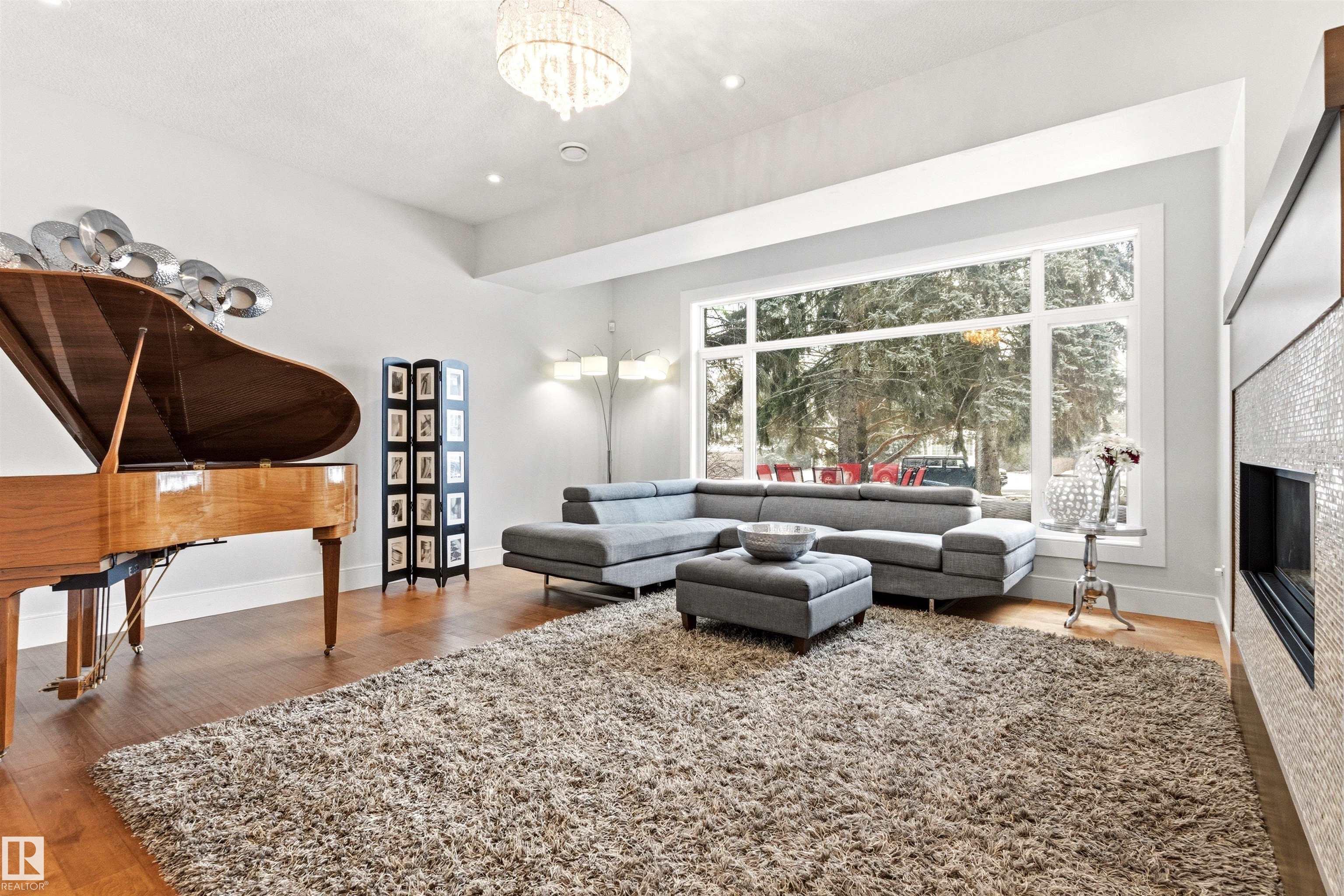 Photo 11 at 12420 Grand View Drive NW, Grandview Heights, Edmonton