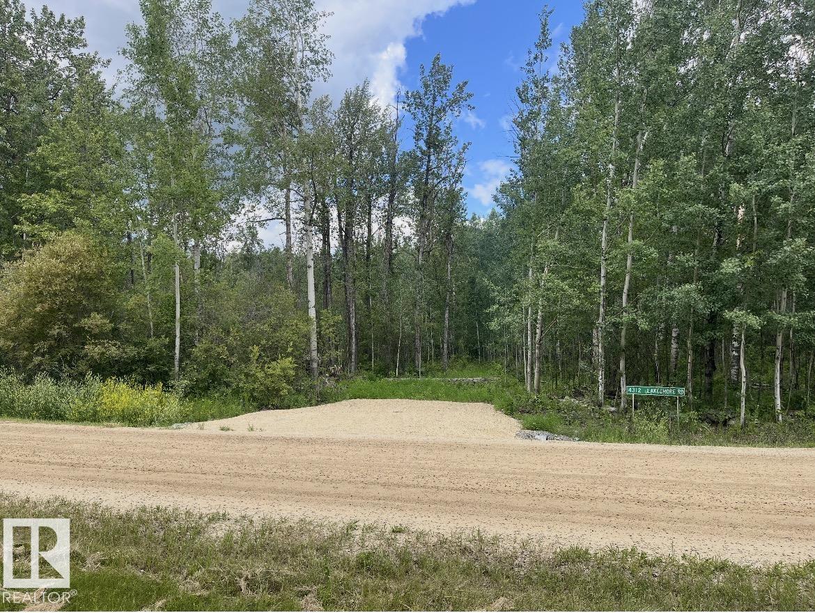 4312 Lakeshore Road, Wabamun Beach, Rural Parkland County
