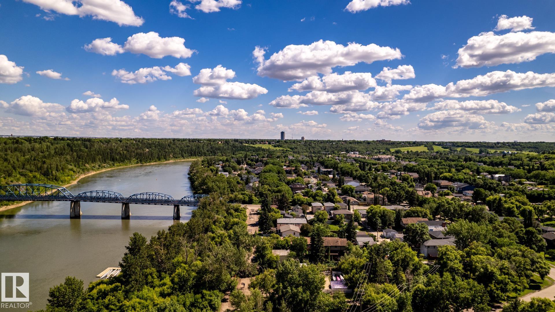 https://zimg.paragon.ice.com/ParagonImages/Property/PM/RAE/225398148/8/0/0/9401147bc3de191f1ee7a6462c93a707/1/1e760c7715311b527c1e955eb55f3331/225398148-bb30ebfa-a4d1-48cf-b8db-6d0c7ca08b35.JPG
