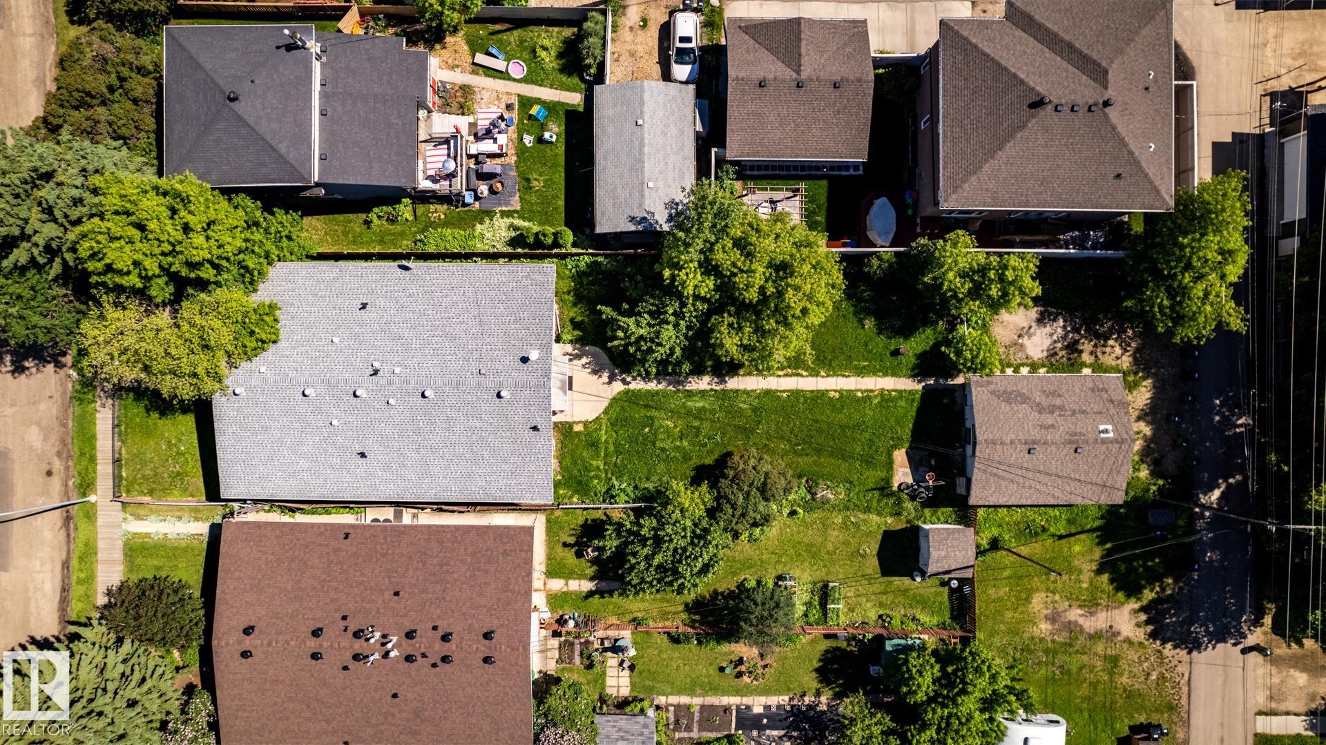 https://zimg.paragon.ice.com/ParagonImages/Property/PM/RAE/225398148/9/0/0/632839b868815bec0b71616881dd7cae/1/1e760c7715311b527c1e955eb55f3331/225398148-15ffb41e-ea07-4f88-bd61-33b2d4d5c864.JPG