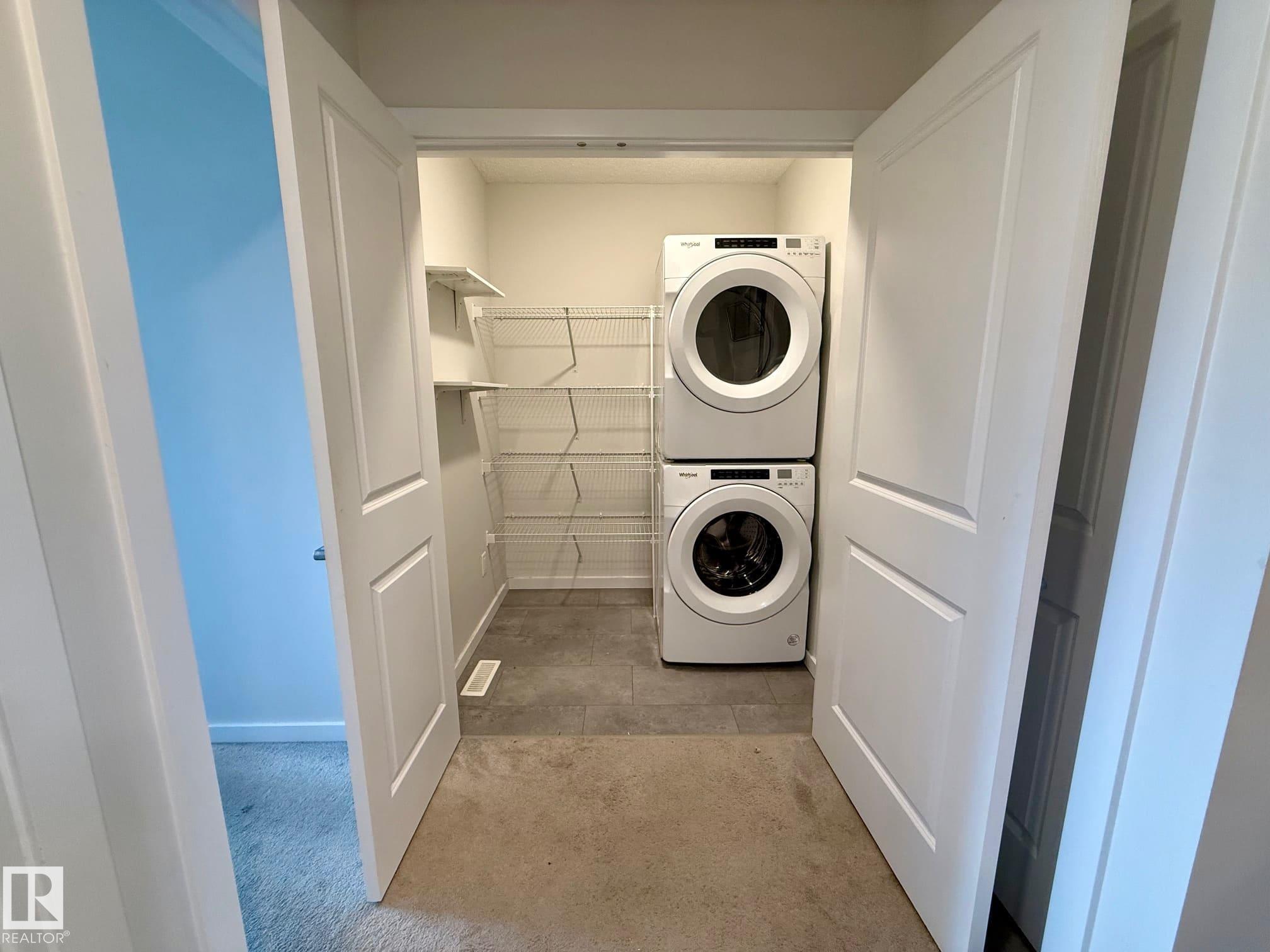 Photo 14 at 2093 Maple Road NW, Maple Crest, Edmonton