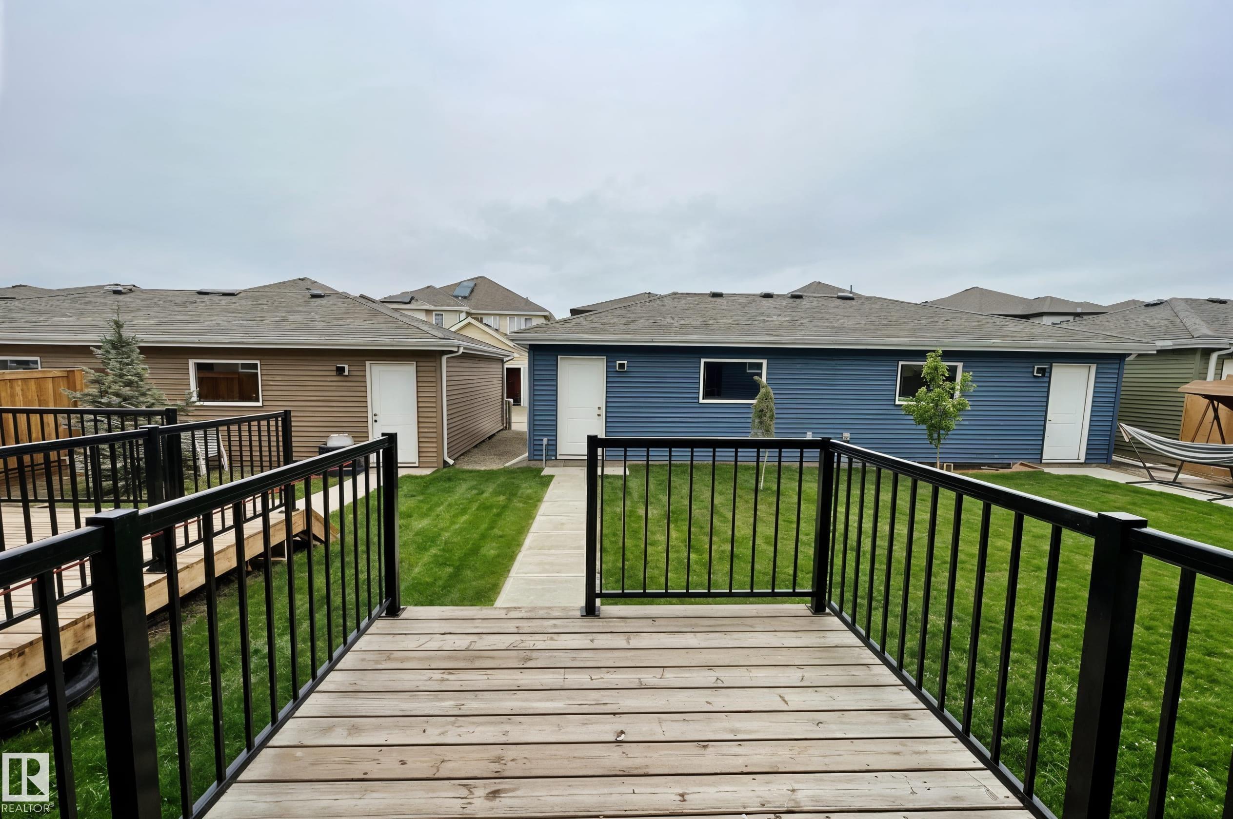 Photo 23 at 2093 Maple Road NW, Maple Crest, Edmonton