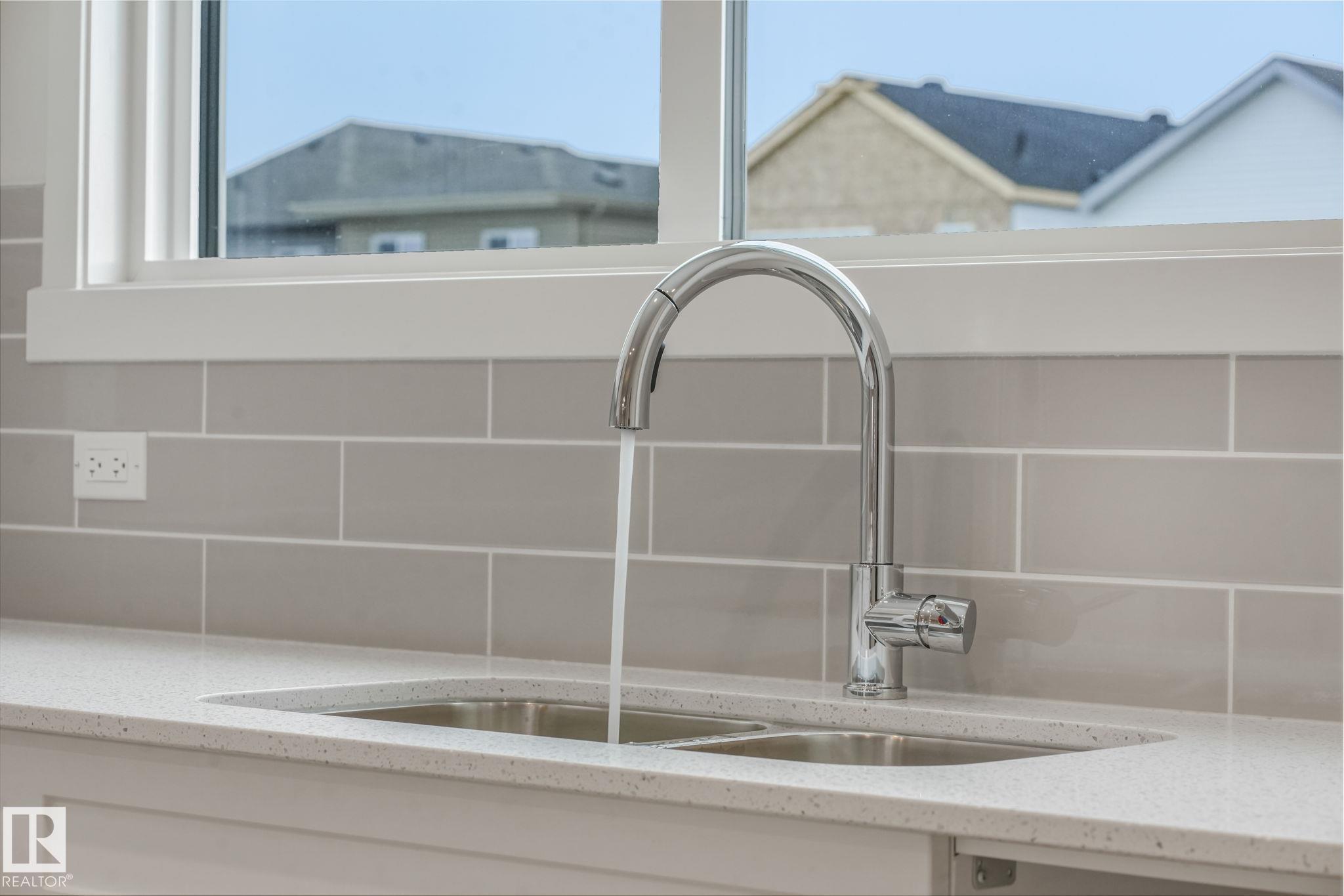 https://zimg.paragon.ice.com/ParagonImages/Property/PM/RAE/225398160/14/0/0/233f614b519f44933cf0299ce9a3f57f/1/678ee8e69fbab28a47529fe187df5aed/225398160-9712E5BE-953A-4673-A7B7-C93761F90A39.JPG