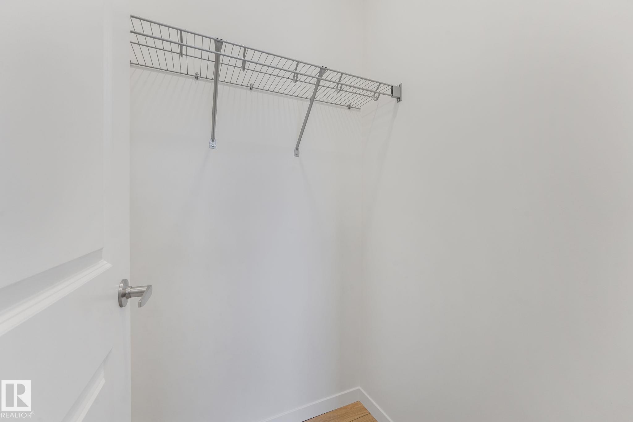 https://zimg.paragon.ice.com/ParagonImages/Property/PM/RAE/225398160/16/0/0/87df2e488c1bfd4fa6f3832a3592343b/1/678ee8e69fbab28a47529fe187df5aed/225398160-8C2CA1BE-1A7E-4752-9578-0627985E2CB4.JPG