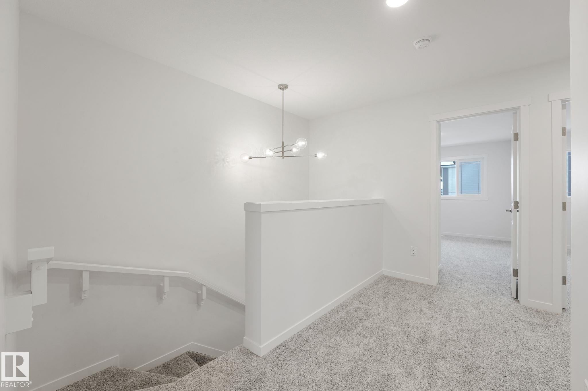 https://zimg.paragon.ice.com/ParagonImages/Property/PM/RAE/225398160/19/0/0/6ceb3da9c15d646e3788c7fe8fd69e87/1/678ee8e69fbab28a47529fe187df5aed/225398160-AACBCE02-70DC-4B6C-A4FC-B2653D6E763E.JPG