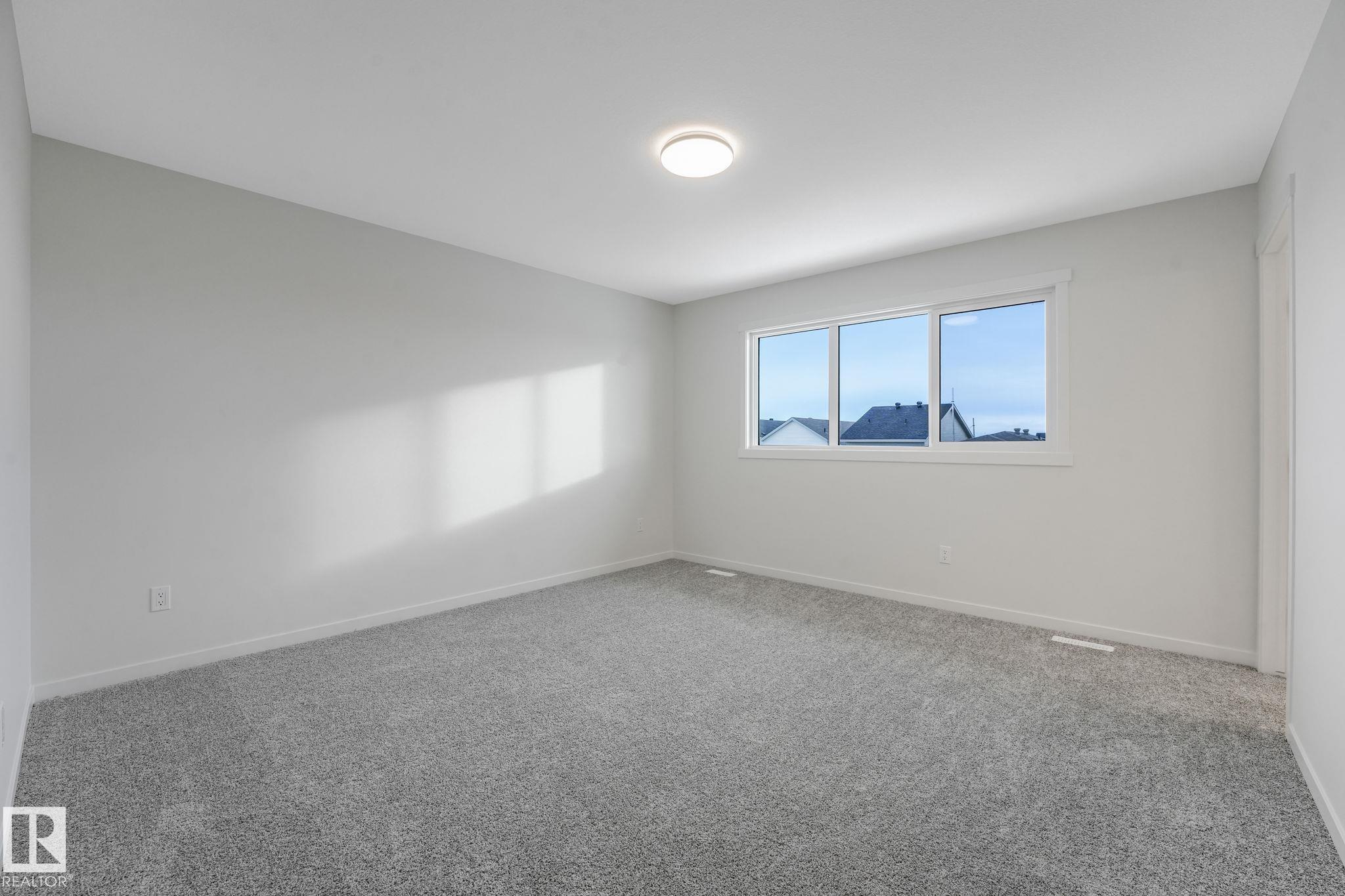 https://zimg.paragon.ice.com/ParagonImages/Property/PM/RAE/225398160/20/0/0/5b580aadb1c874d940503e41adacd55b/1/678ee8e69fbab28a47529fe187df5aed/225398160-2056CBB8-446E-43D8-8674-80AAA6A19894.JPG