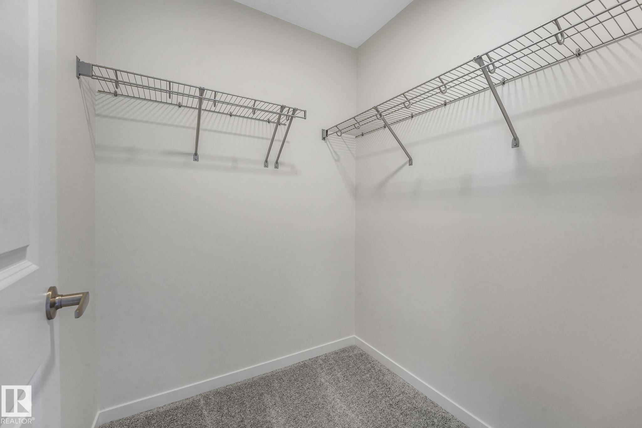 https://zimg.paragon.ice.com/ParagonImages/Property/PM/RAE/225398160/23/0/0/32e3a38a185ebf4f78c6d19f2a9ca597/1/678ee8e69fbab28a47529fe187df5aed/225398160-29032220-7A36-4C5C-9AD3-DE20FDF90B96.JPG