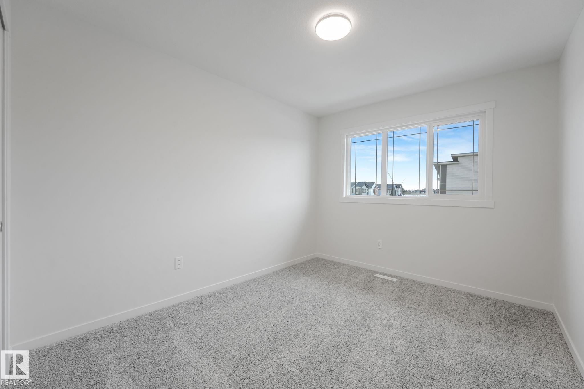 https://zimg.paragon.ice.com/ParagonImages/Property/PM/RAE/225398160/27/0/0/7ce69f4bf71001079502d757e8769ec2/1/678ee8e69fbab28a47529fe187df5aed/225398160-590AA611-FE5B-4F5F-8583-43244BD64D06.JPG