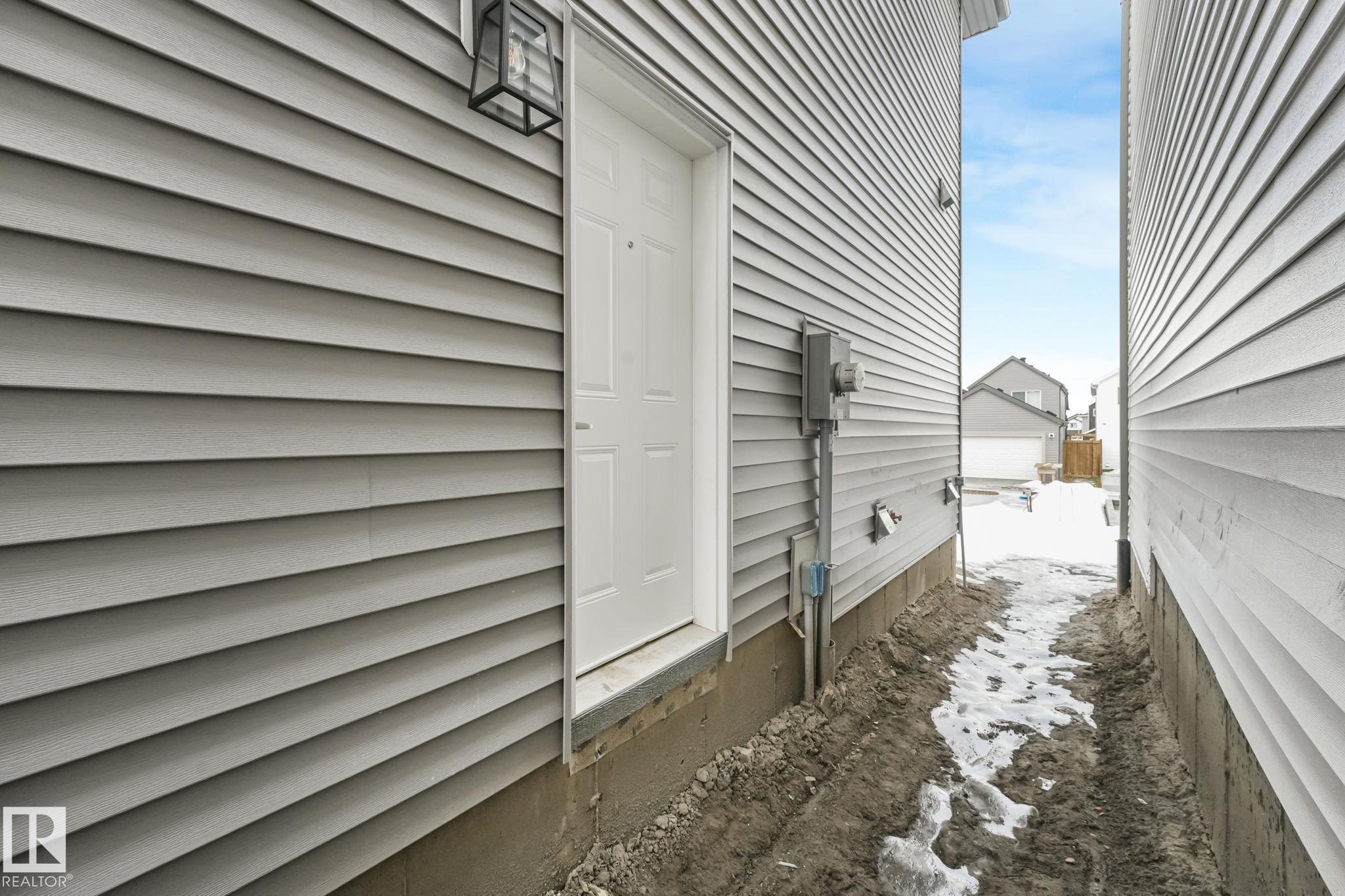 https://zimg.paragon.ice.com/ParagonImages/Property/PM/RAE/225398160/35/0/0/f53325d8a88ce08dfda28f0978dace19/1/678ee8e69fbab28a47529fe187df5aed/225398160-005D1CEC-8509-472E-87AF-CE4D2BA0B49F.JPG