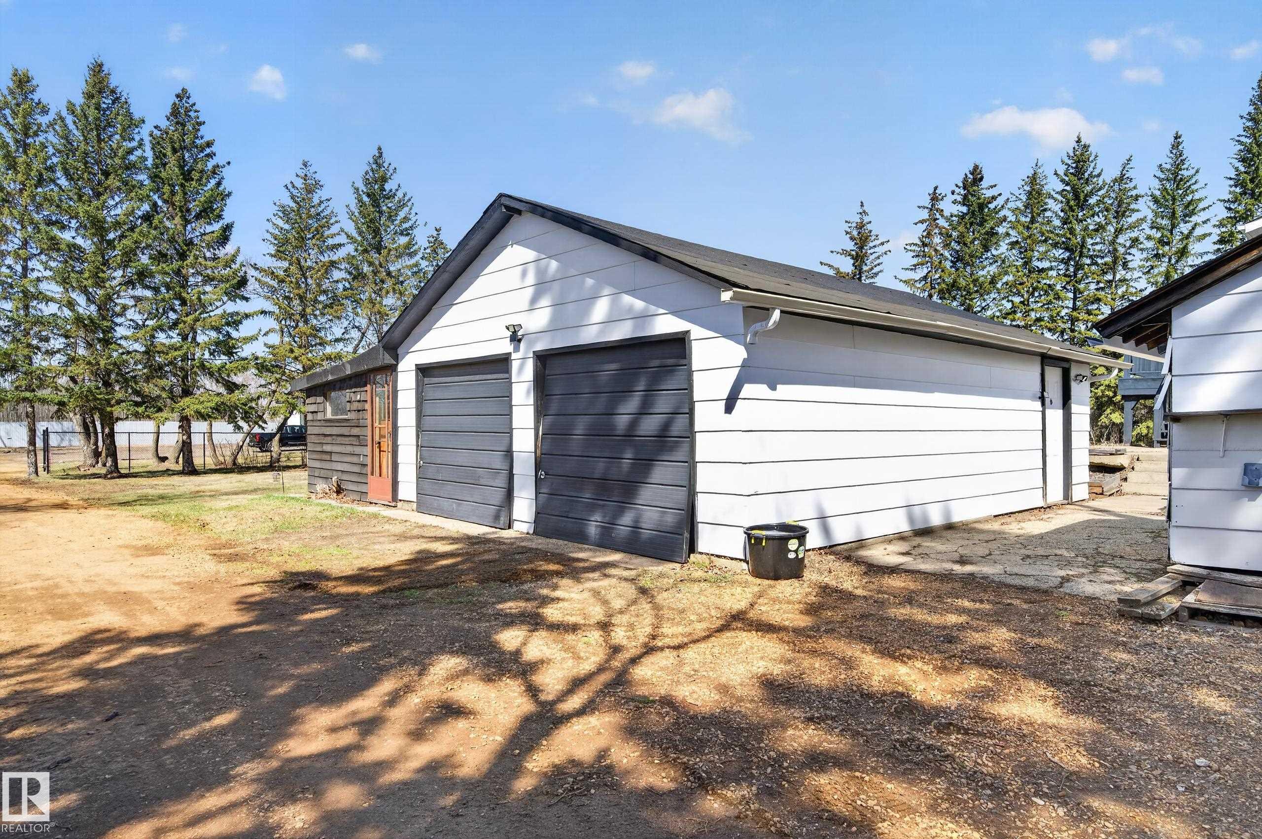 Photo 40 at 54530 Rge Road 215, None, Rural Strathcona County