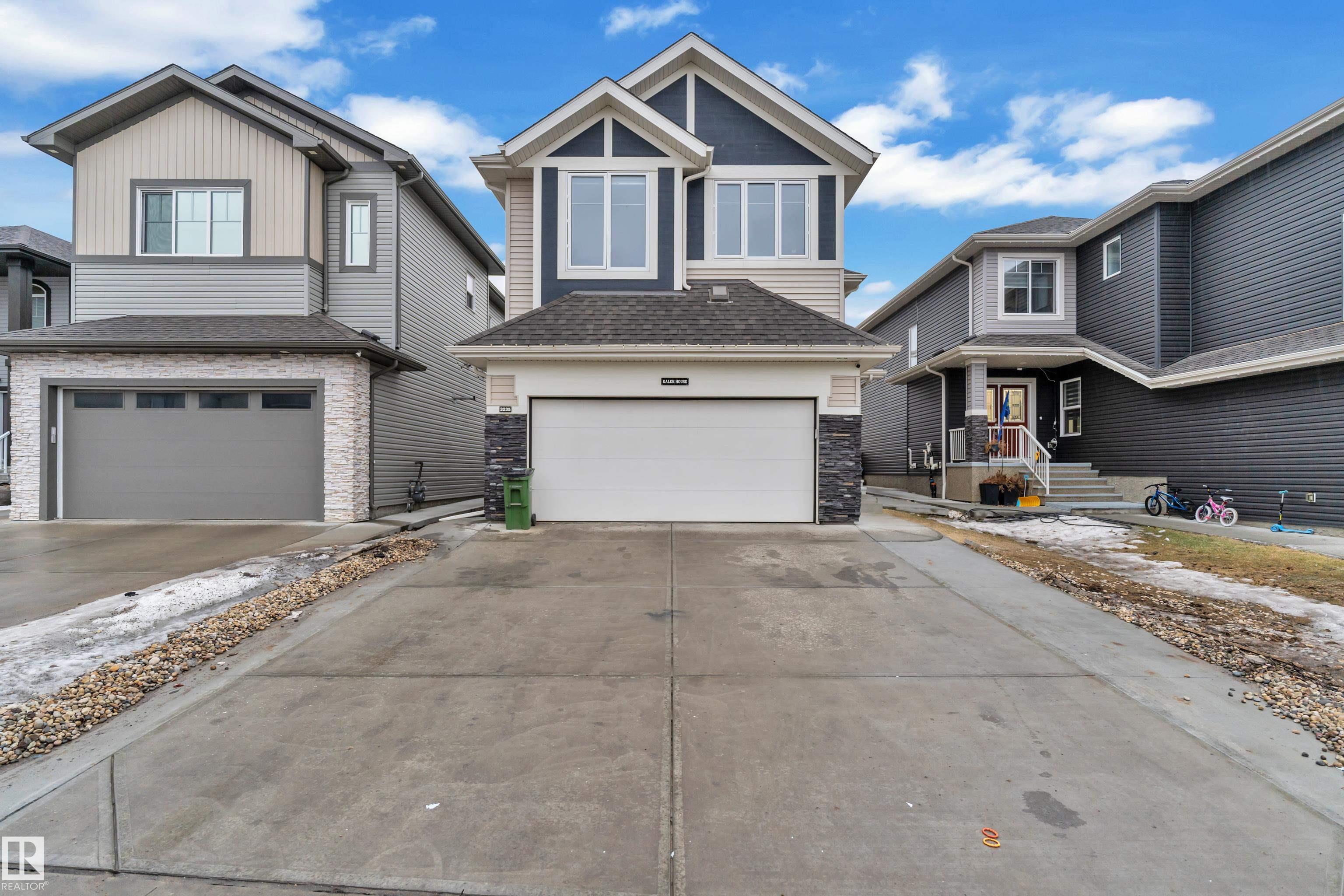 3235 13 Avenue NW, Laurel, Edmonton photo number 2