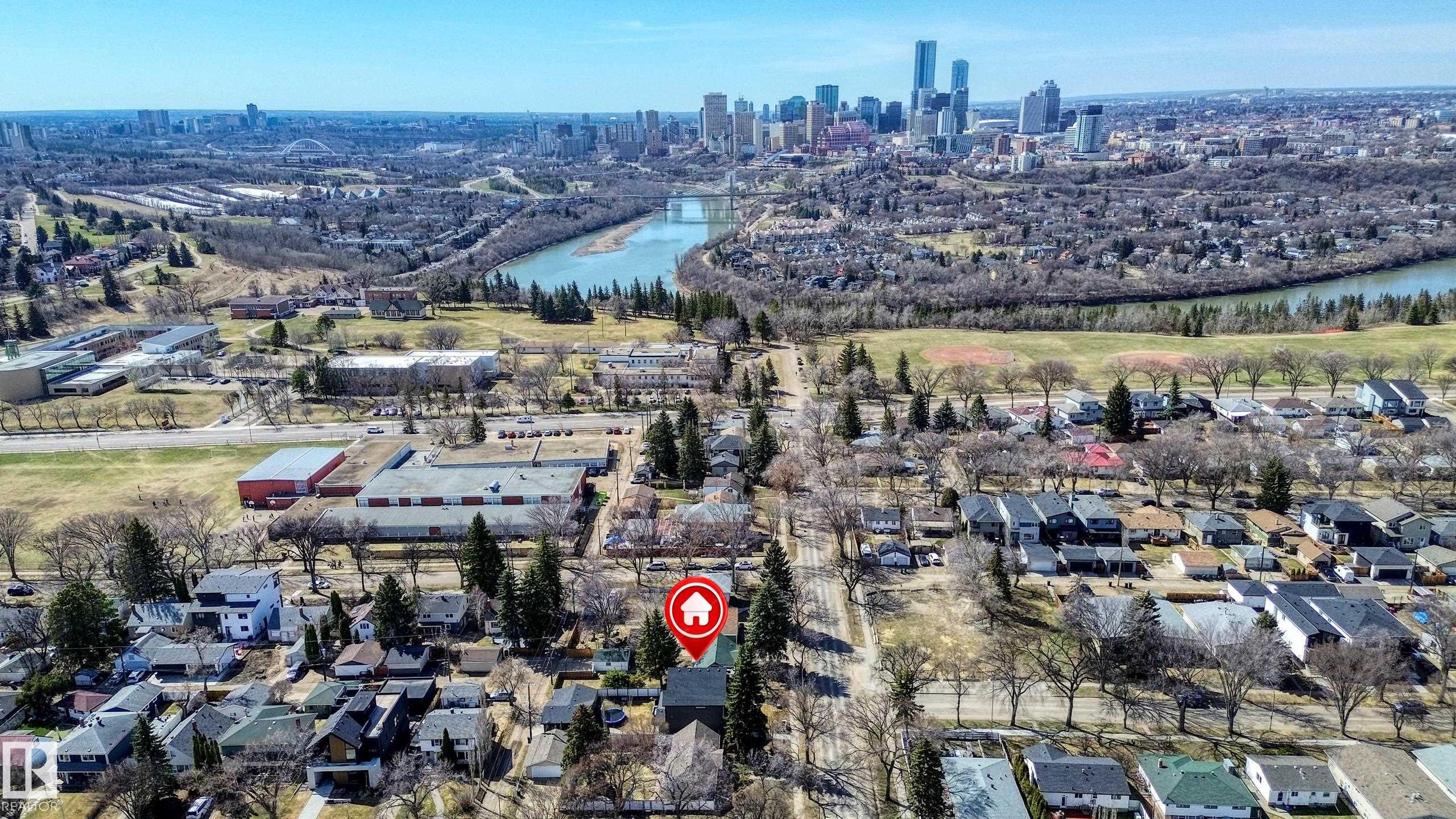 https://zimg.paragon.ice.com/ParagonImages/Property/PM/RAE/225398166/13/0/0/1e29dadabeb66cf76d1d28a1b3dd81cb/1/800d5ff3ef731d88015d60243bc0735c/225398166-81a7958f-dca5-4d56-95bb-a319e1e3c371.JPG