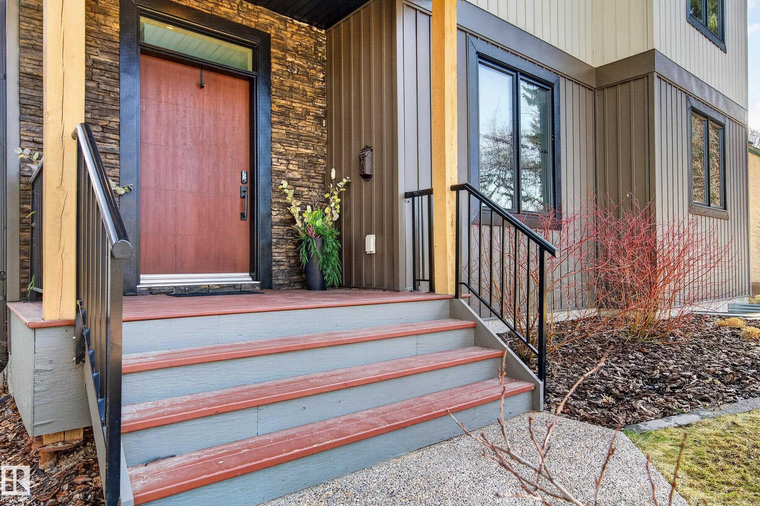 https://zimg.paragon.ice.com/ParagonImages/Property/PM/RAE/225398166/15/0/0/5dbb58e2a18046df11233d0212089bc6/1/800d5ff3ef731d88015d60243bc0735c/225398166-e51e8b22-c48a-4762-82b1-036ffc99d083.JPG