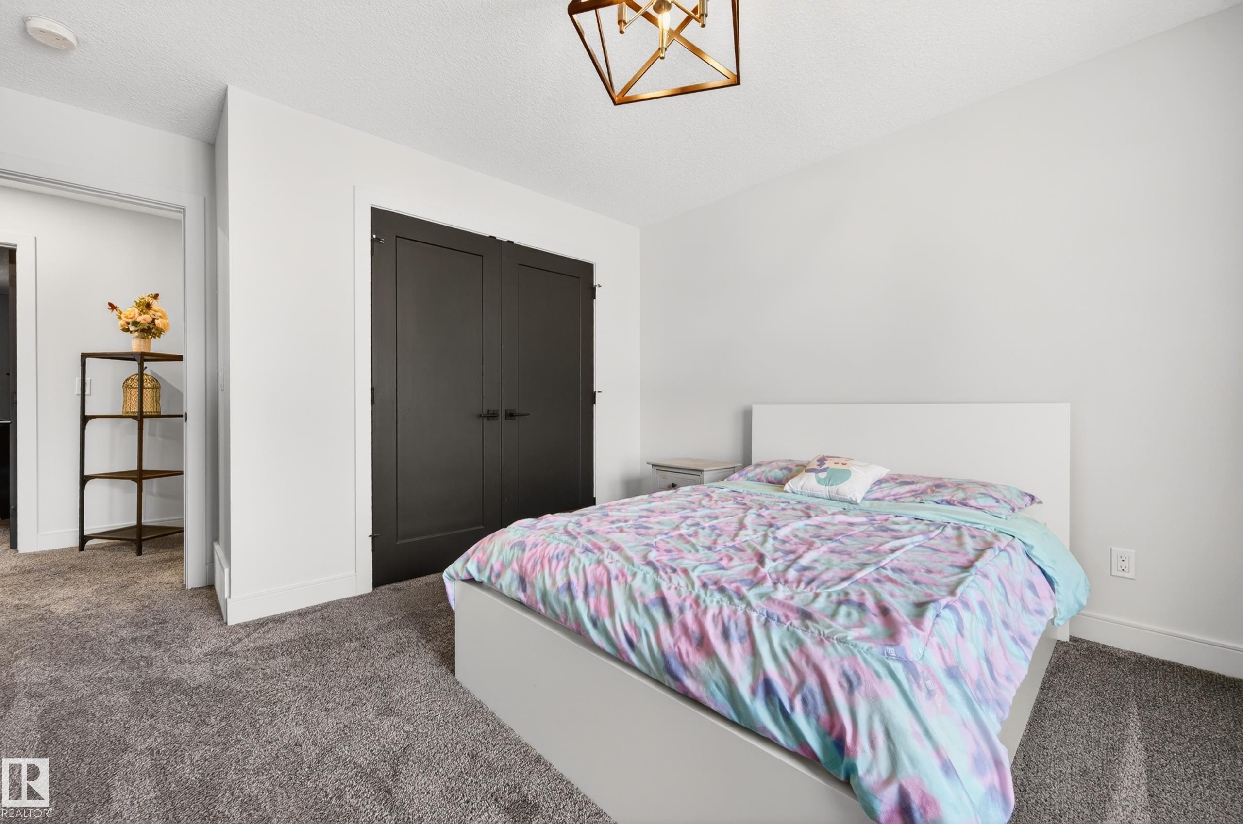 https://zimg.paragon.ice.com/ParagonImages/Property/PM/RAE/225398166/47/0/0/e6b0081db0a56c51a67eddbc283da158/1/800d5ff3ef731d88015d60243bc0735c/225398166-665a675e-da9e-4f80-8f94-5fc300bed2e9.JPG