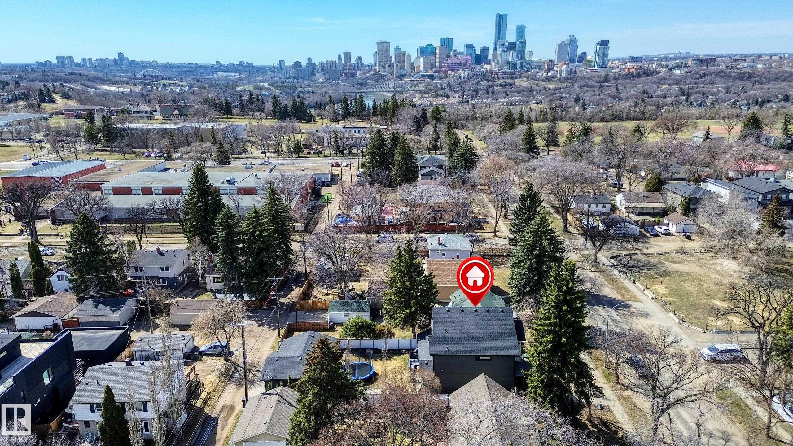 https://zimg.paragon.ice.com/ParagonImages/Property/PM/RAE/225398166/73/0/0/aa80b372c0aafe34e530432d9ade96f2/1/800d5ff3ef731d88015d60243bc0735c/225398166-020c0827-e6d2-4357-bcbd-74af253b811a.JPG