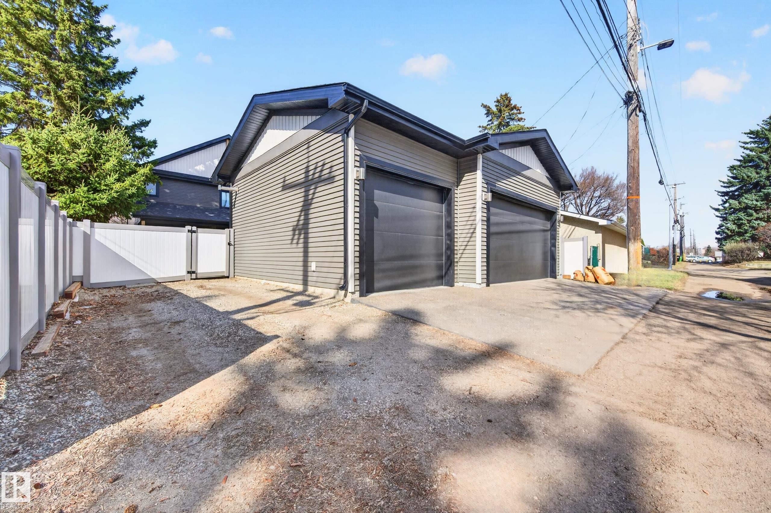 https://zimg.paragon.ice.com/ParagonImages/Property/PM/RAE/225398166/8/0/0/a71d30ae016fadc3dc1fba48dde3165e/1/800d5ff3ef731d88015d60243bc0735c/225398166-43d7be3d-28eb-406f-b9cf-615576eee6c1.JPG