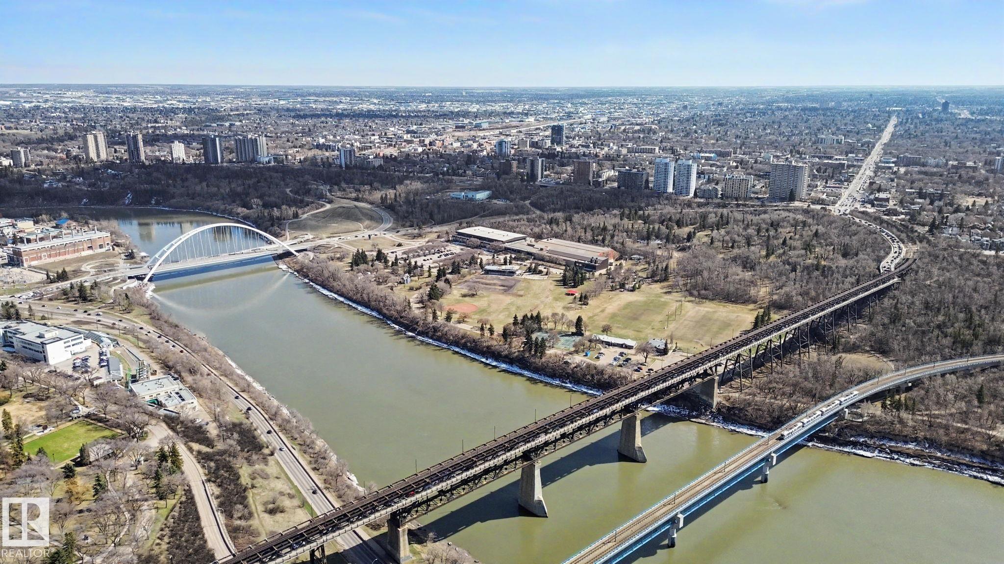 https://zimg.paragon.ice.com/ParagonImages/Property/PM/RAE/225398194/25/0/0/37e3d3446e8a3386cac704678885a2e2/1/d72db2f2335b0bc4bbf9d278d118ebe0/225398194-27df496d-b1fa-487e-8871-c8a47108aafb.JPG