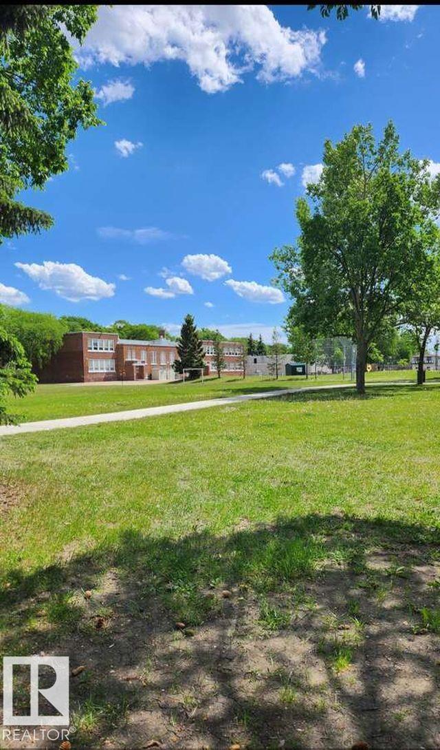 https://zimg.paragon.ice.com/ParagonImages/Property/PM/RAE/225398199/39/0/0/25942ff150526b3a7156cd9099f04c22/1/0582ea0428ab7da0ebc6f0ee8f84f20e/225398199-519b471a-25e5-488d-b9c0-8e8e0fc6fb44.JPG