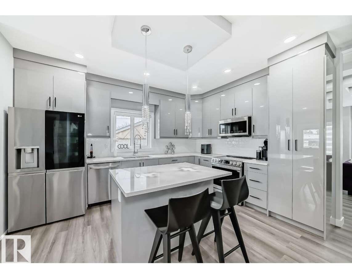 https://zimg.paragon.ice.com/ParagonImages/Property/PM/RAE/225398199/7/0/0/cfa923ace34bd886f7a2b73d89f291cb/1/0582ea0428ab7da0ebc6f0ee8f84f20e/225398199-b6899764-2189-4445-a8bc-4a9d2d7f1349.JPG