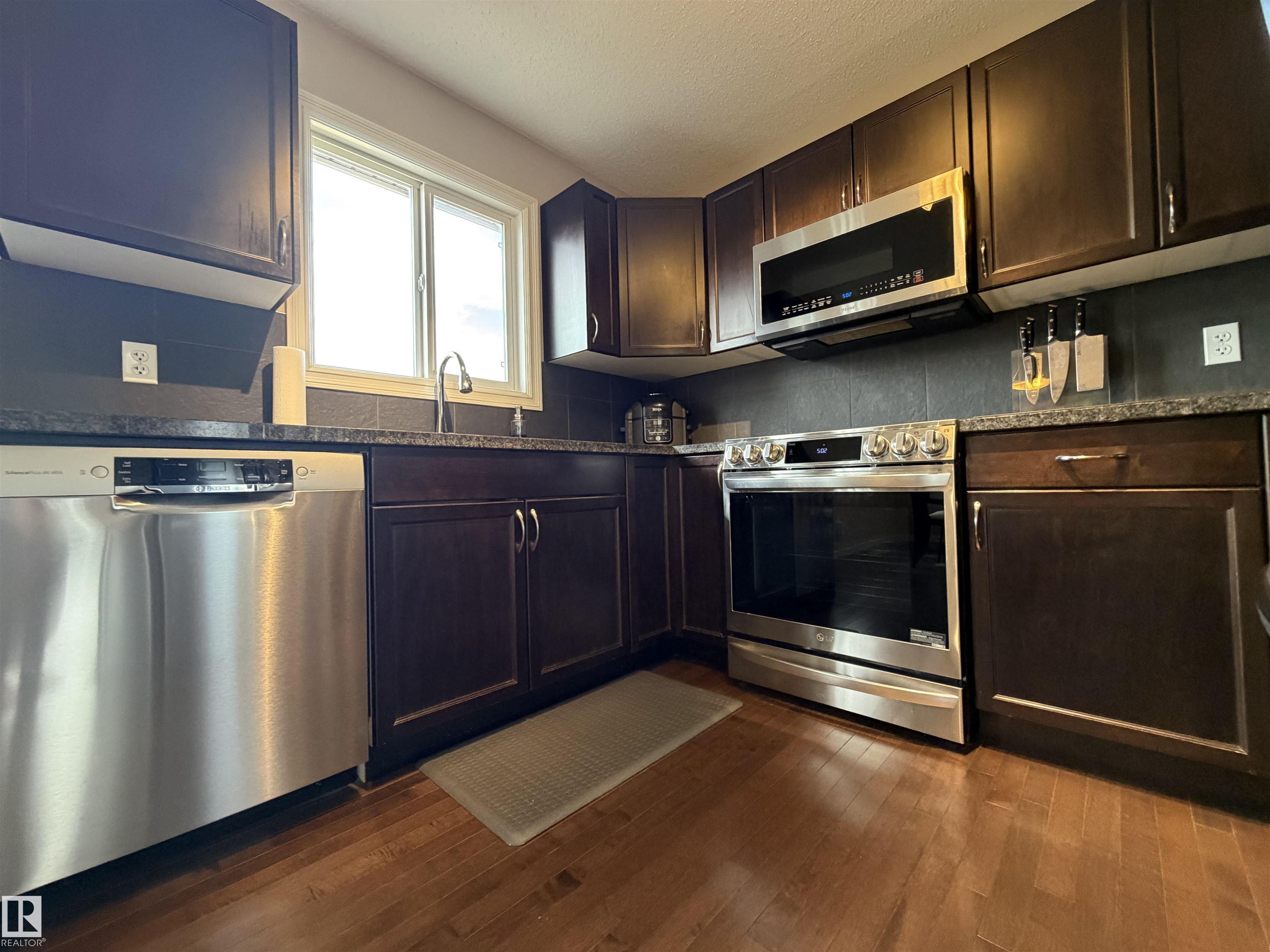 Photo 11 at 5204 4 Avenue SW, Charlesworth, Edmonton