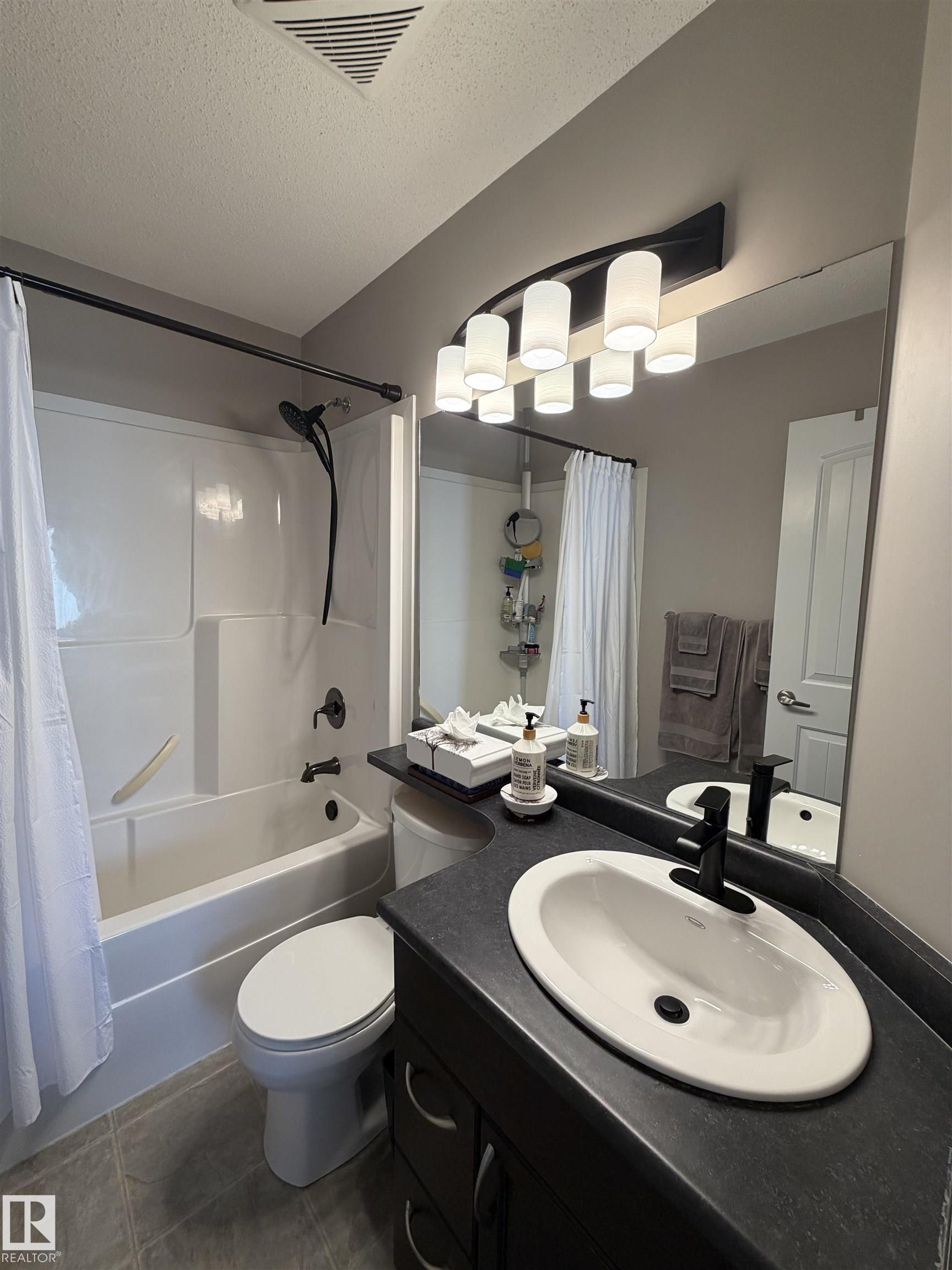 Photo 15 at 5204 4 Avenue SW, Charlesworth, Edmonton