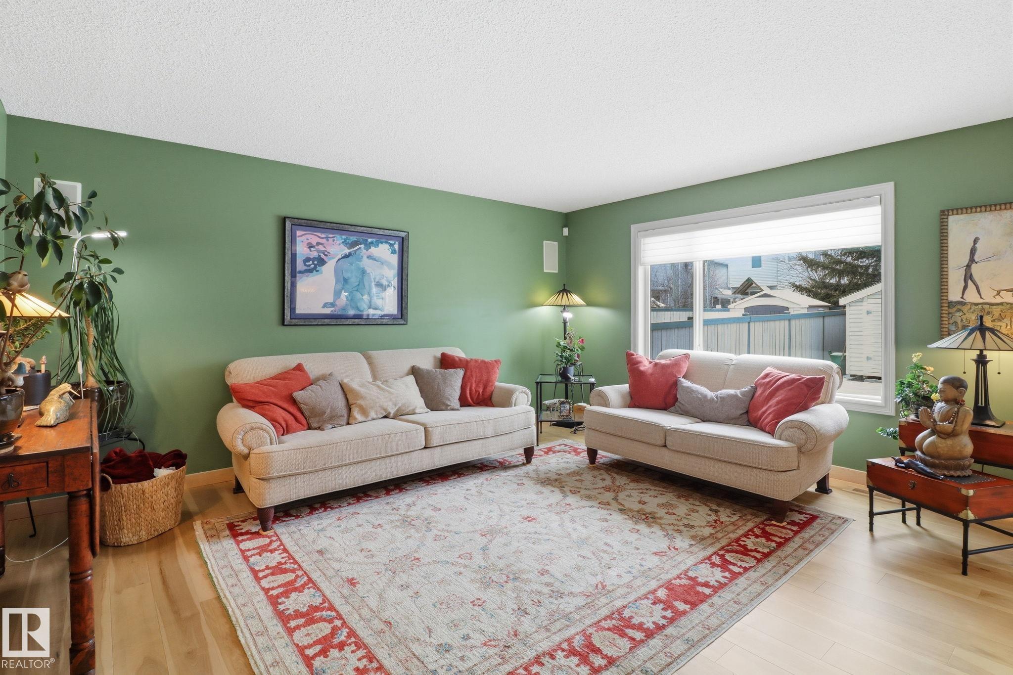 Picture for 8311 11 AV SW