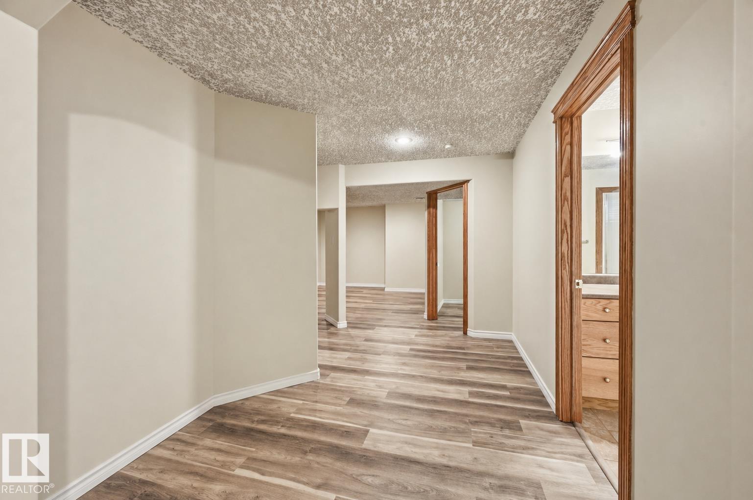 Photo 44 at 10331 156 Avenue NW, Beaumaris, Edmonton