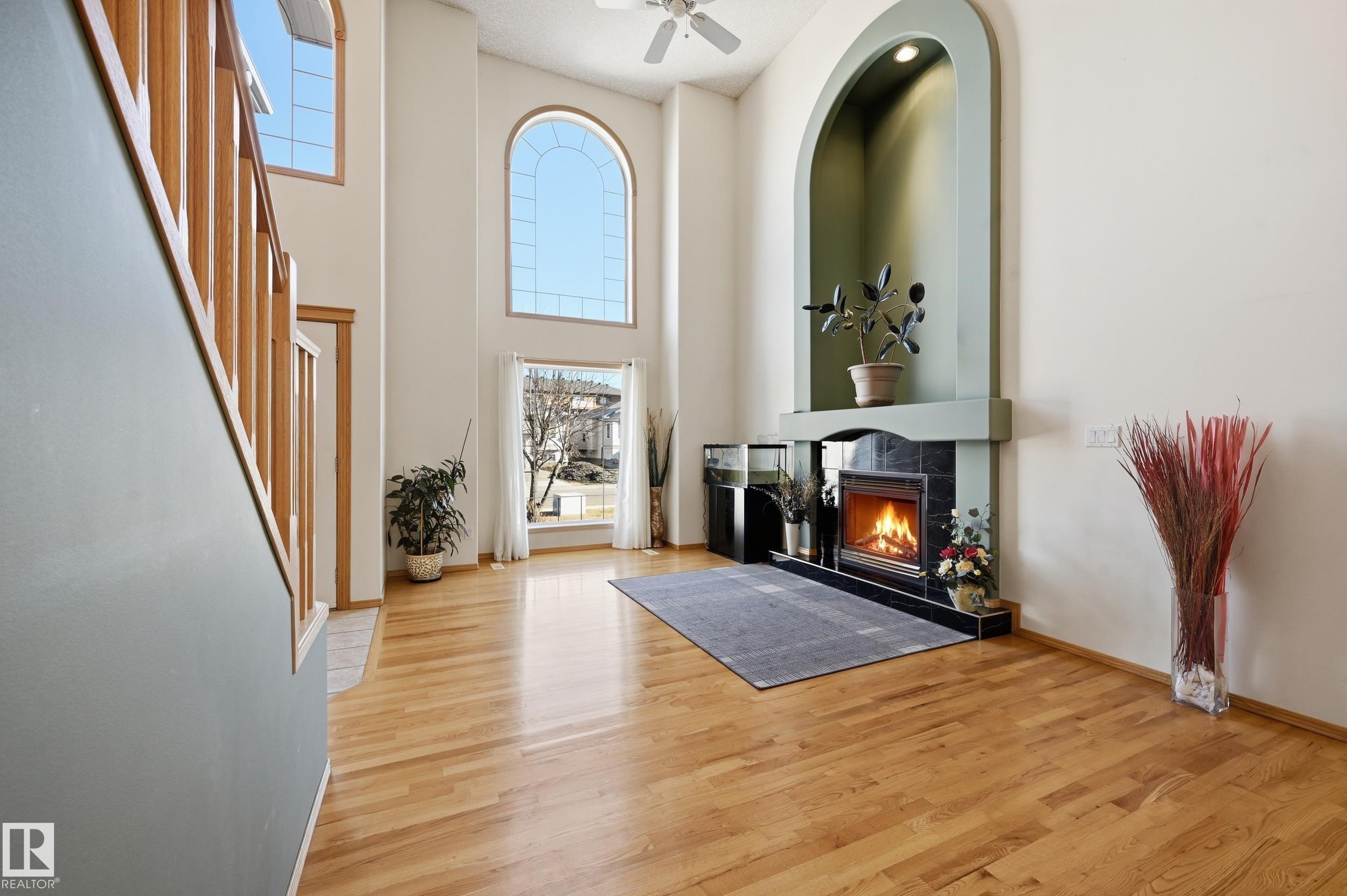 Photo 10 at 10331 156 Avenue NW, Beaumaris, Edmonton
