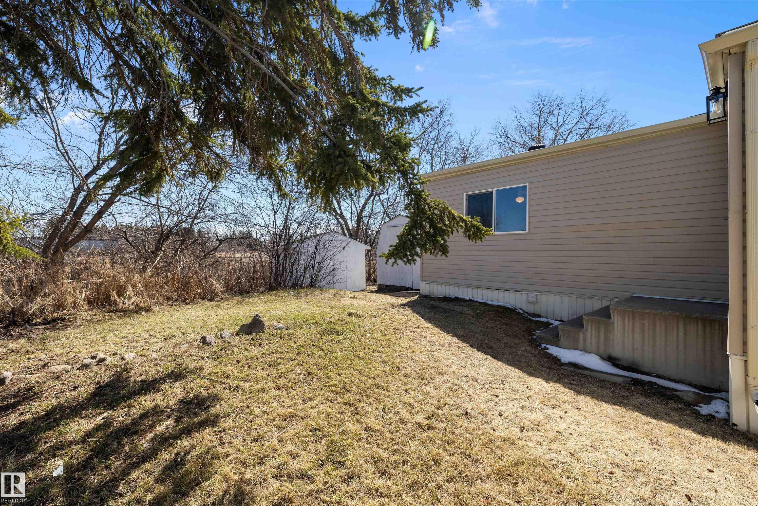 https://zimg.paragon.ice.com/ParagonImages/Property/PM/RAE/225398219/28/0/0/051542b11d5deffa948806a6bd3ded50/1/81762728162bbea072b08076dba4cdd3/225398219-c2675787-ac72-45ff-a8d4-b9ea04ec26f4.JPG