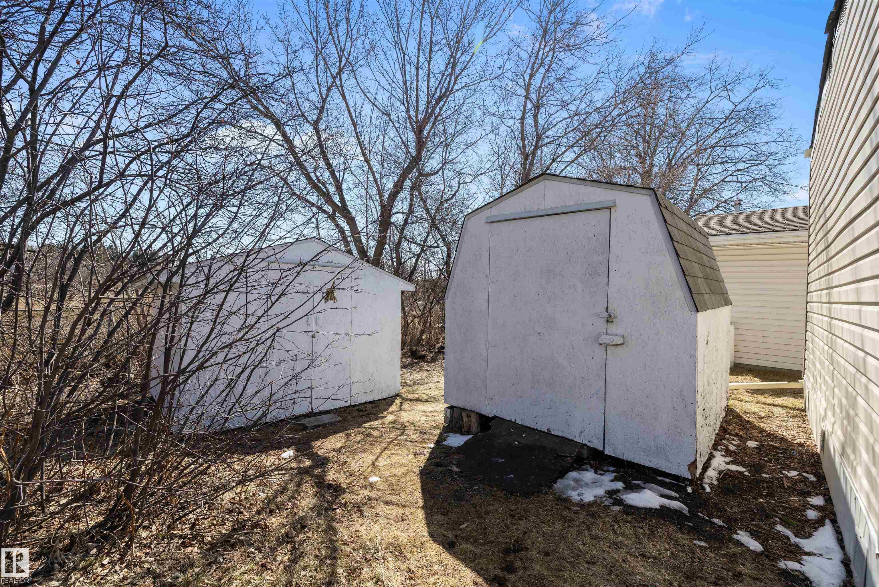 https://zimg.paragon.ice.com/ParagonImages/Property/PM/RAE/225398219/29/0/0/105f30b8514ab94a21d03be2e0eef285/1/81762728162bbea072b08076dba4cdd3/225398219-912d0249-8428-4220-a97e-fdbb84c5af26.JPG