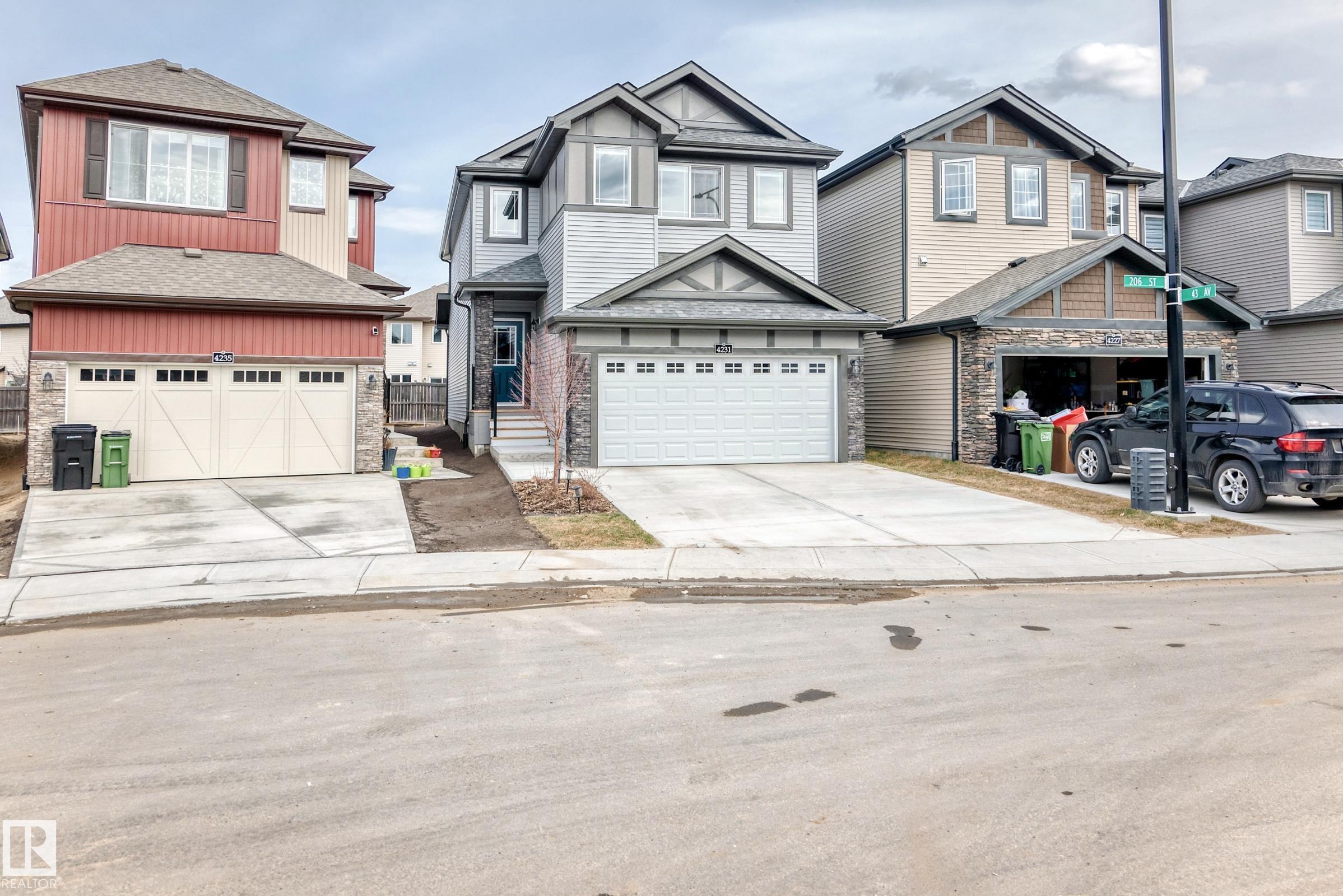 https://zimg.paragon.ice.com/ParagonImages/Property/PM/RAE/225398220/68/0/0/8091ca86eece572dbab8200fda774706/1/16214f76ad97acc74e4557c49f2b900b/225398220-c2cb9485-4c85-464d-9255-a1ceb402f710.JPG
